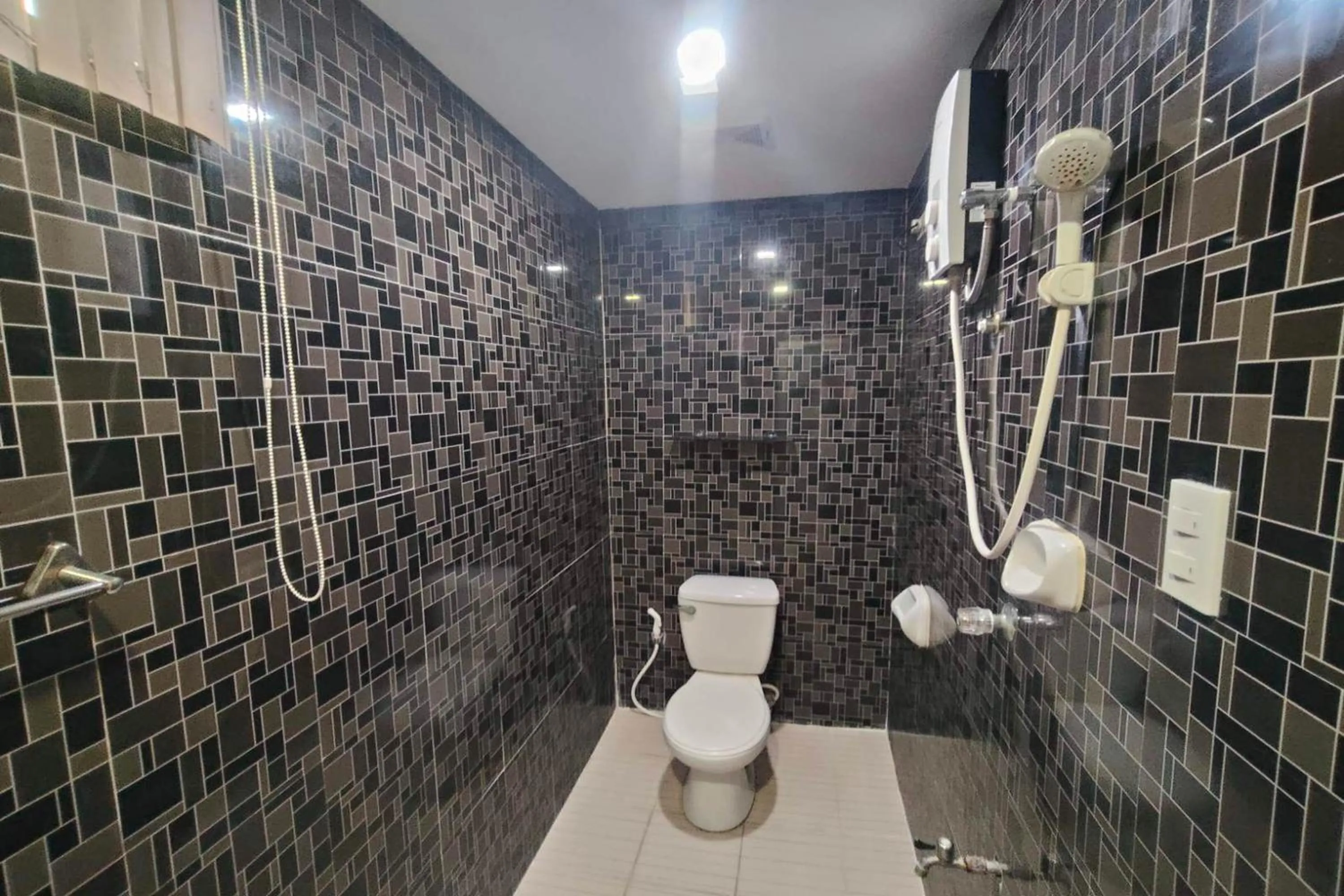 Bathroom in Taj Hotel Tuguegarao