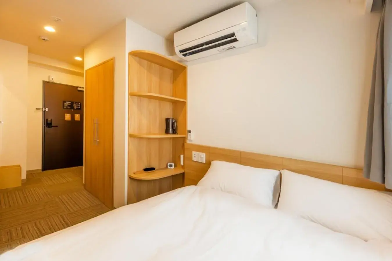 Double Room in HOPETREE Tennoji Double Room in HOPETREE Tennoji