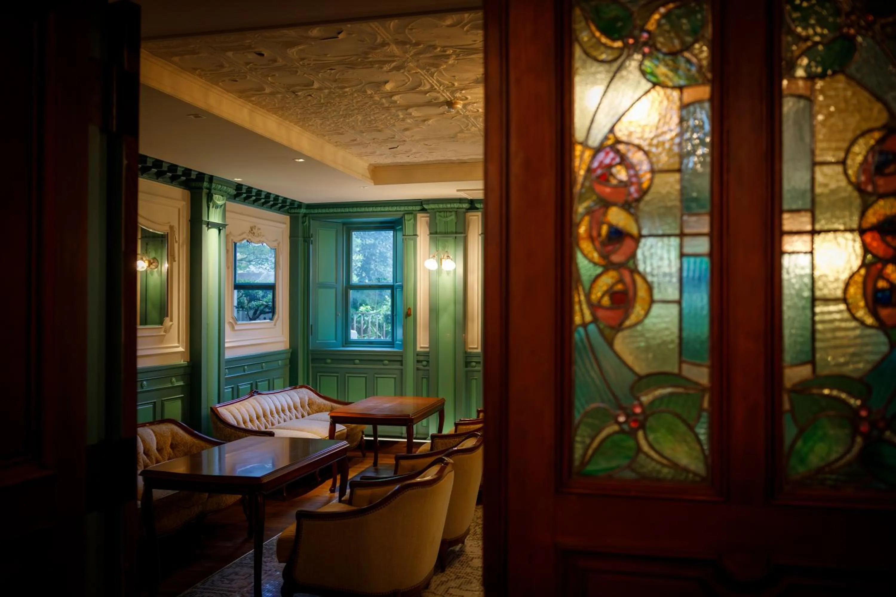 Living room in Hotel Chourakukan Kyoto Gion 長楽館 京都