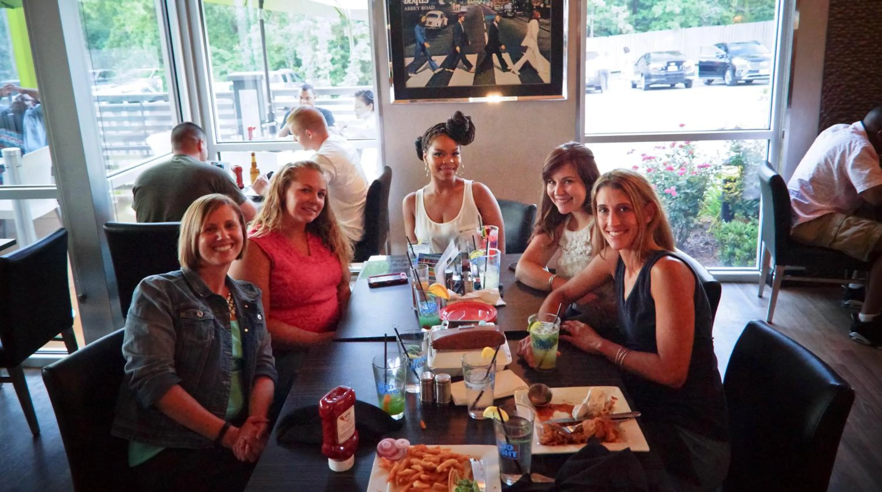 Food and drinks in Z Loft Extended Stay Hotel