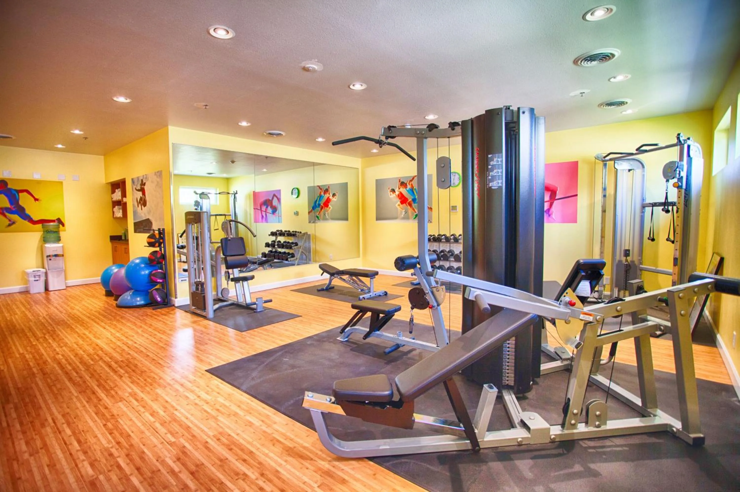 Fitness centre/facilities in Z Loft Extended Stay Hotel