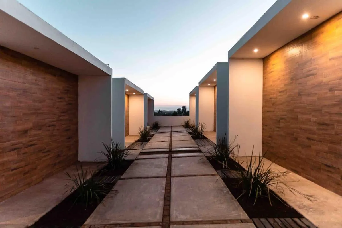 Collins Village Hotel Boutique