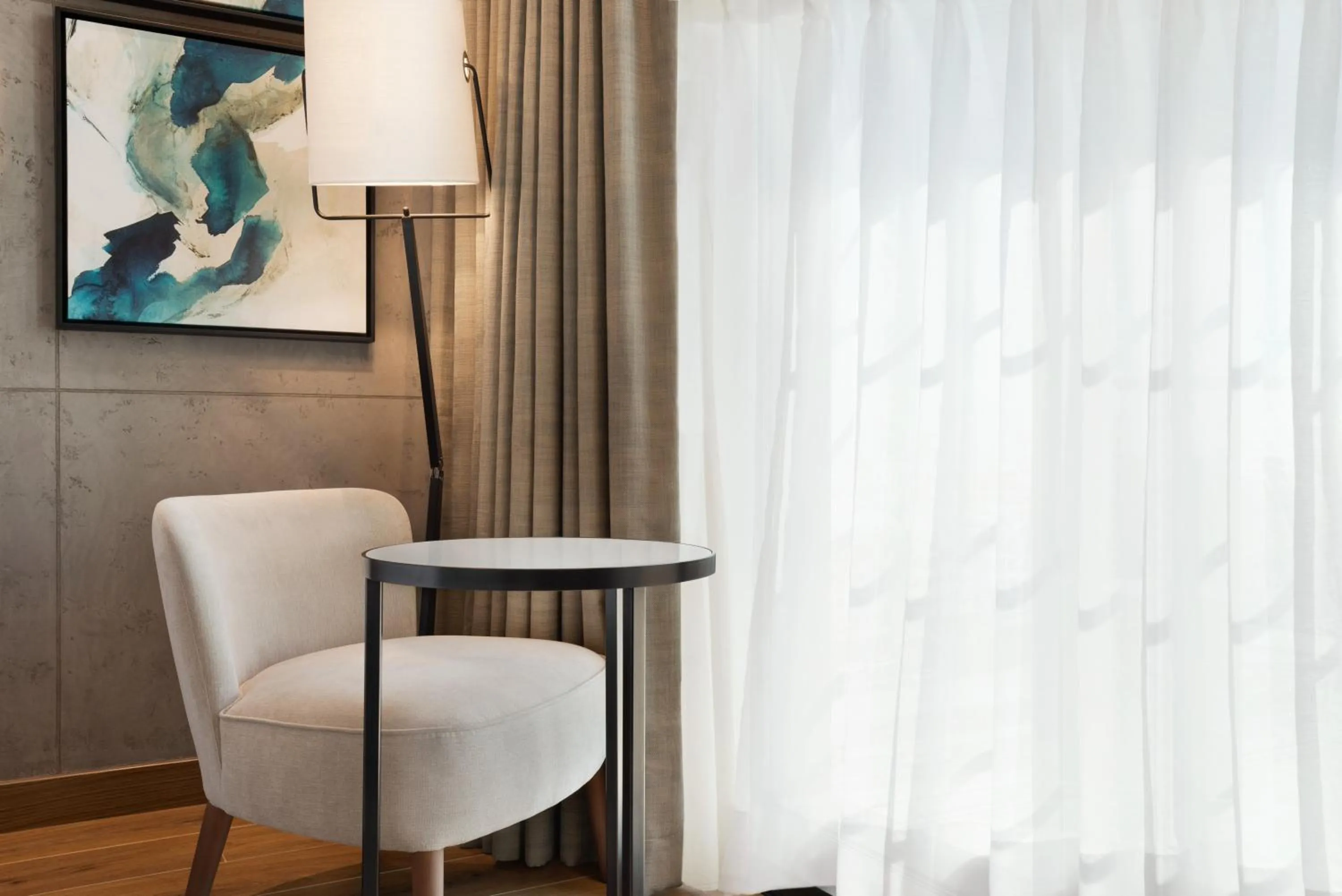 Bedroom in Mercure Dubai Gold District