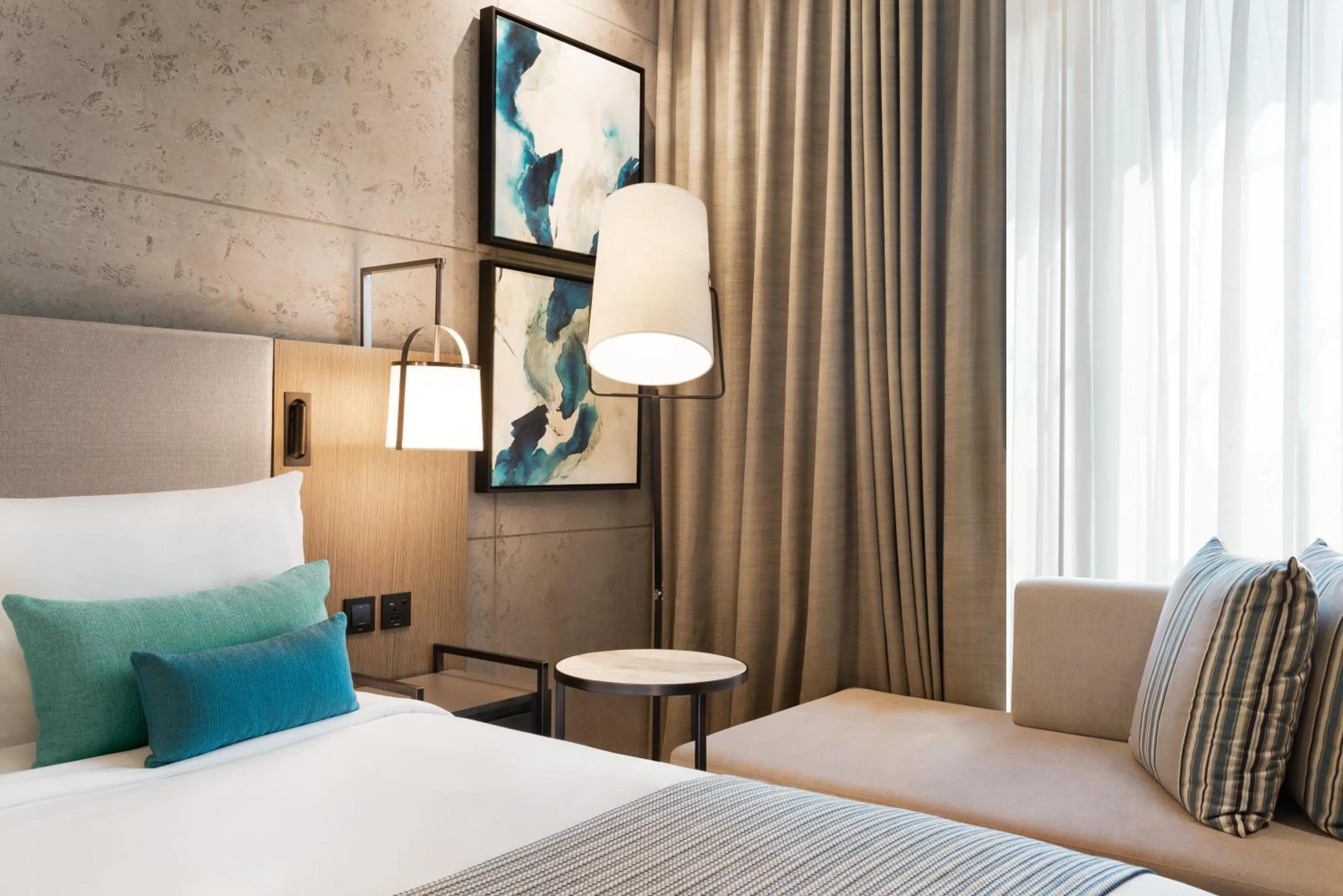 Bed in Mercure Dubai Gold District