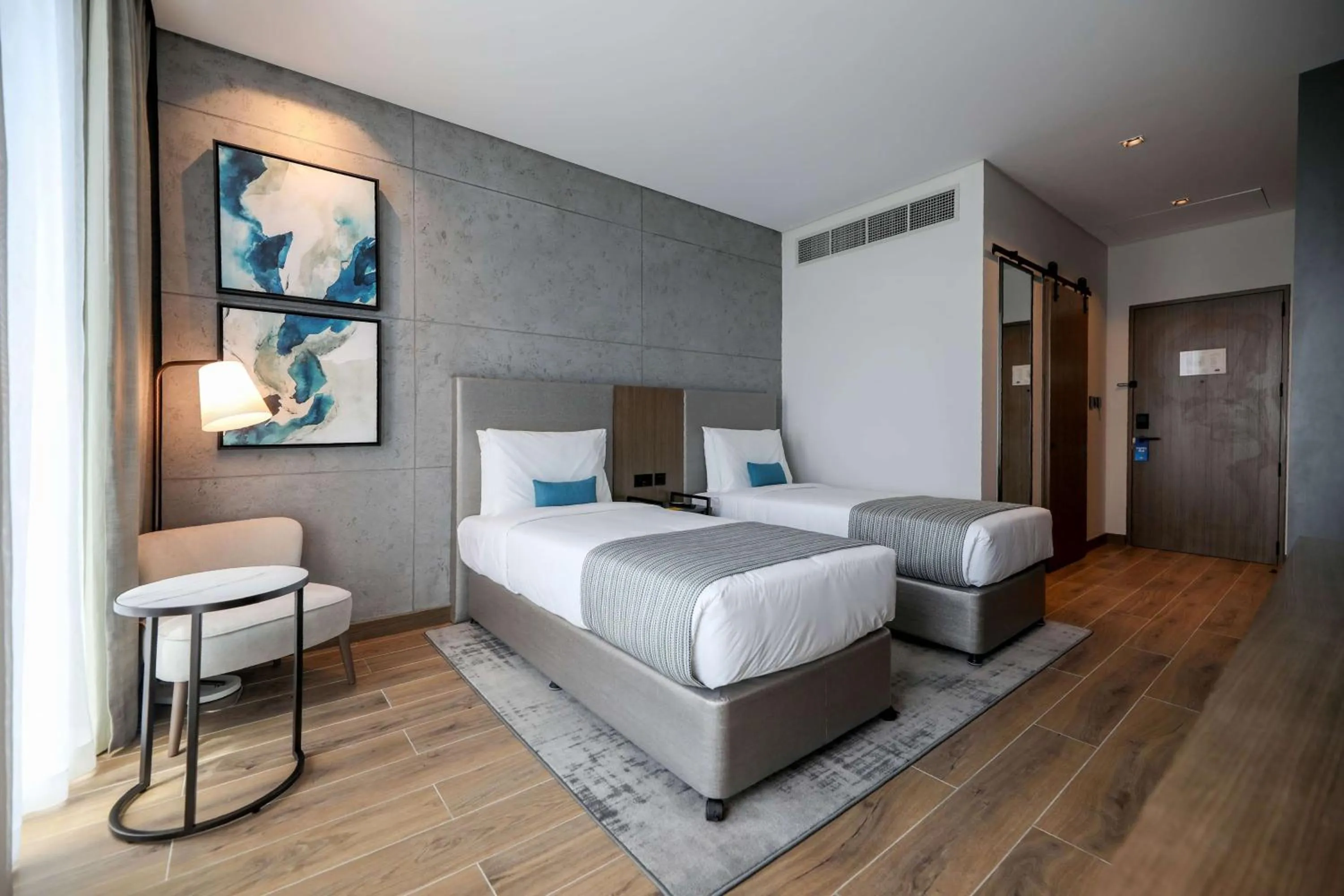 Superior Twin Room with City View - Complimentary Shuttle to Kite Beach, Dubai Mall / Burj Khalifa, 25% off F&B in Days Hotel By Wyndham Dubai Deira