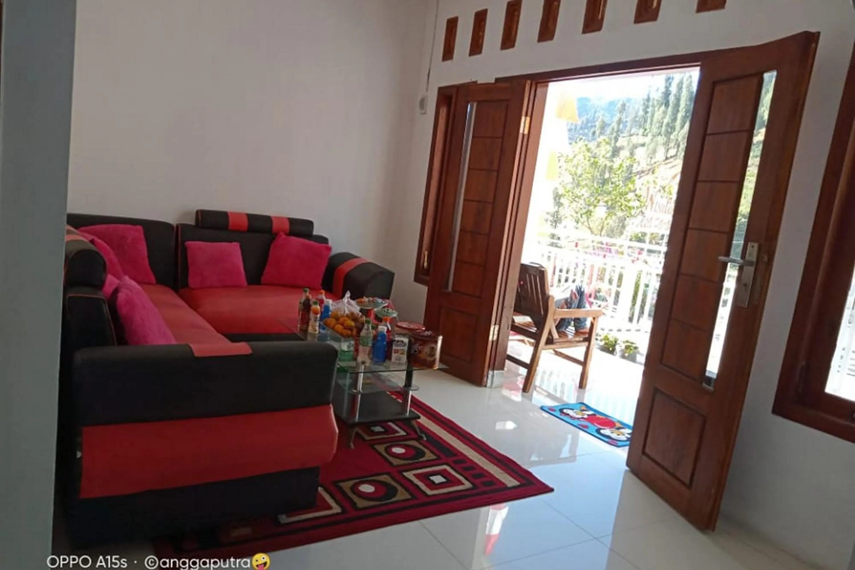 Living room in Yeski Homestay at Desa Wisata Bromo Mitra RedDoorz