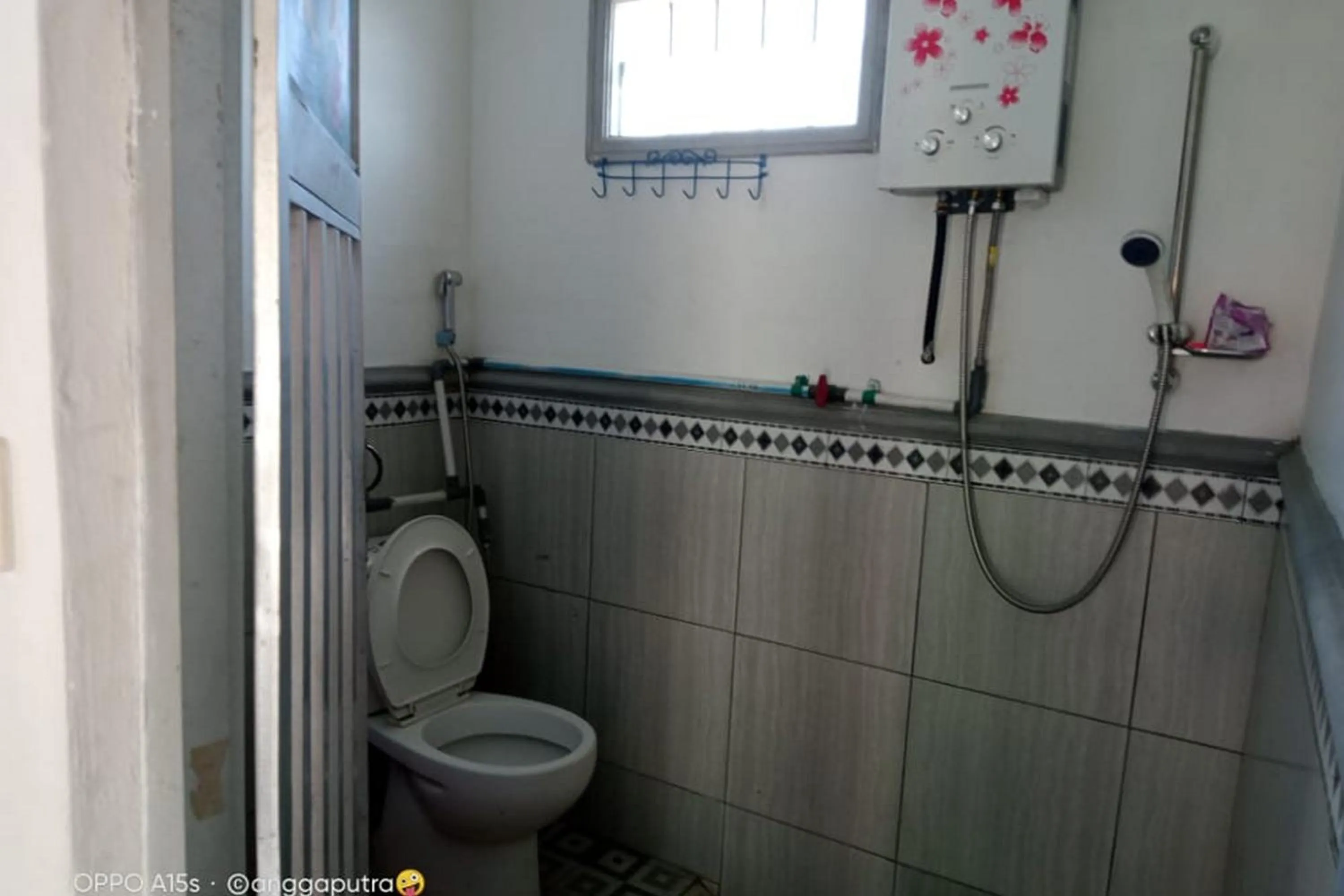 Bathroom in Yeski Homestay at Desa Wisata Bromo Mitra RedDoorz