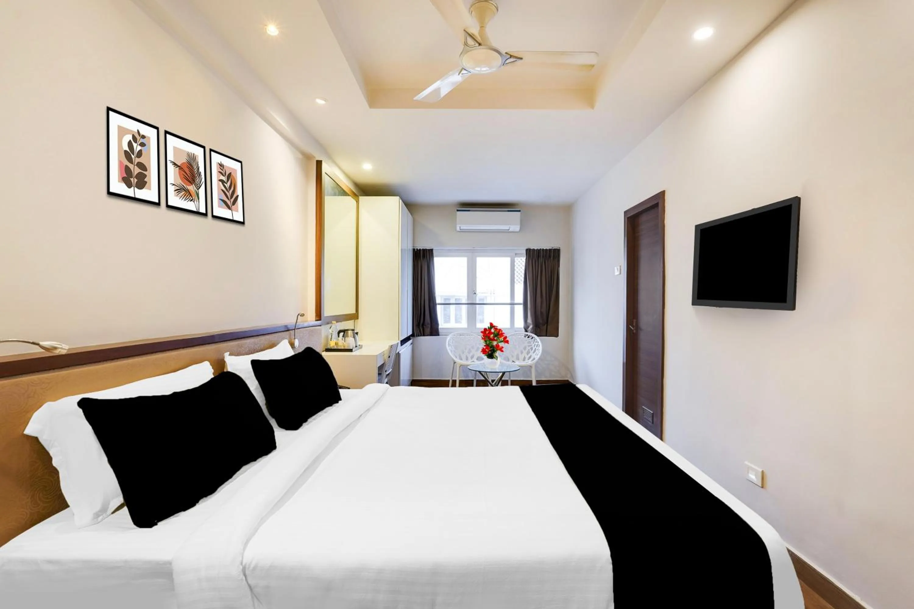Bedroom, Bed in Townhouse Oak Kodambakkam Formerly Cine City