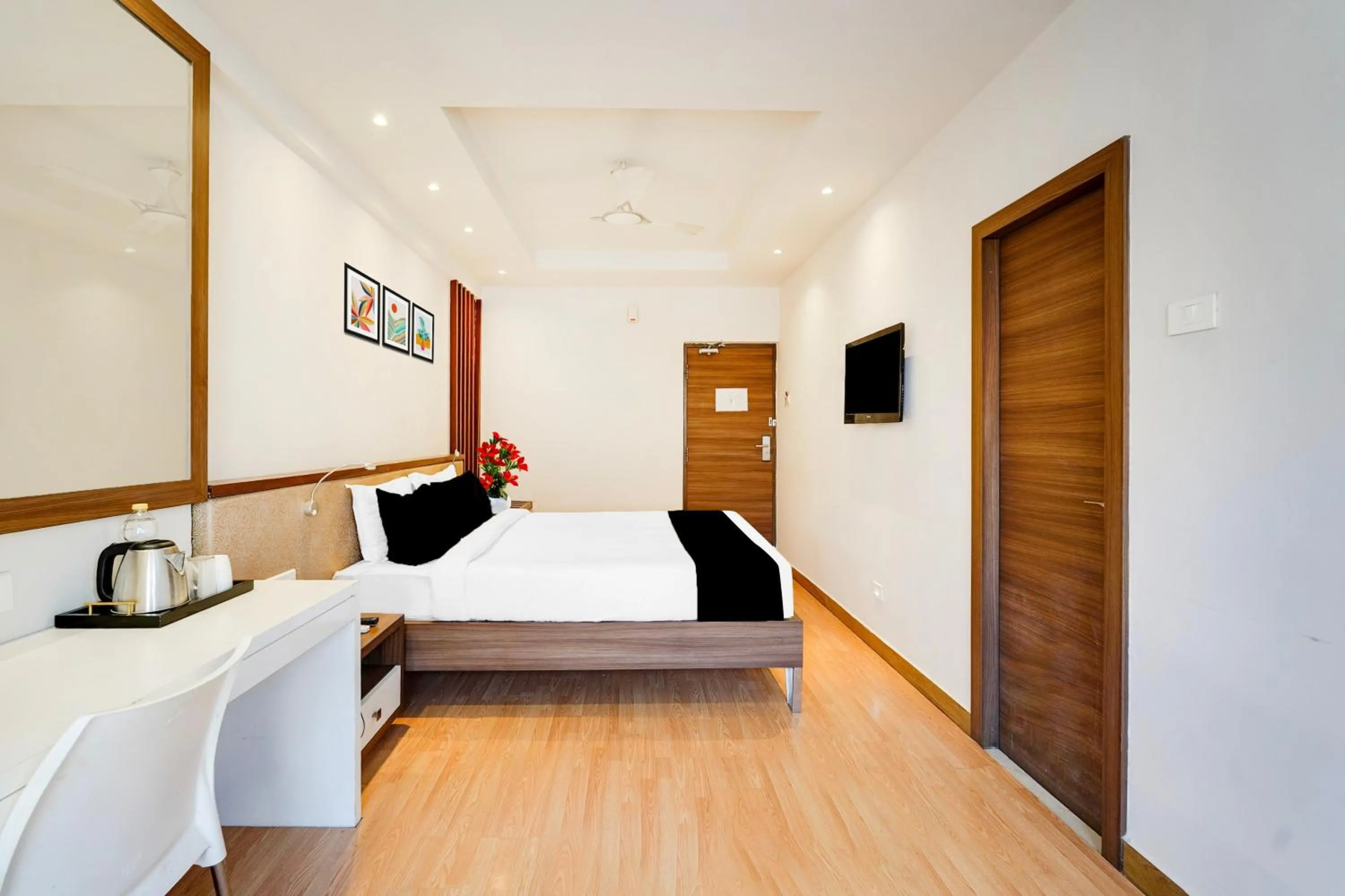 Bedroom, Bed in Townhouse Oak Kodambakkam Formerly Cine City
