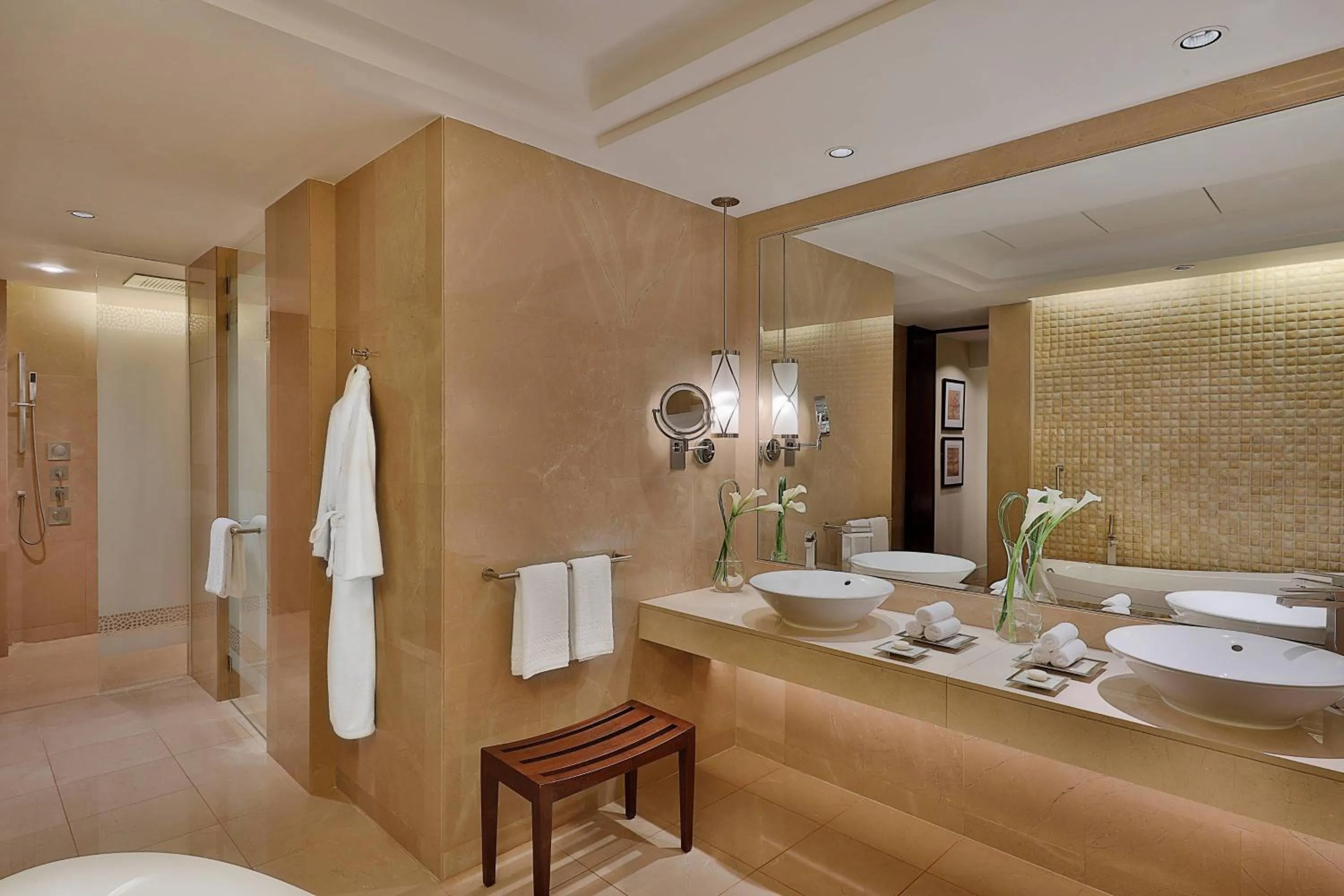 Bathroom in The Ritz-Carlton, Dubai