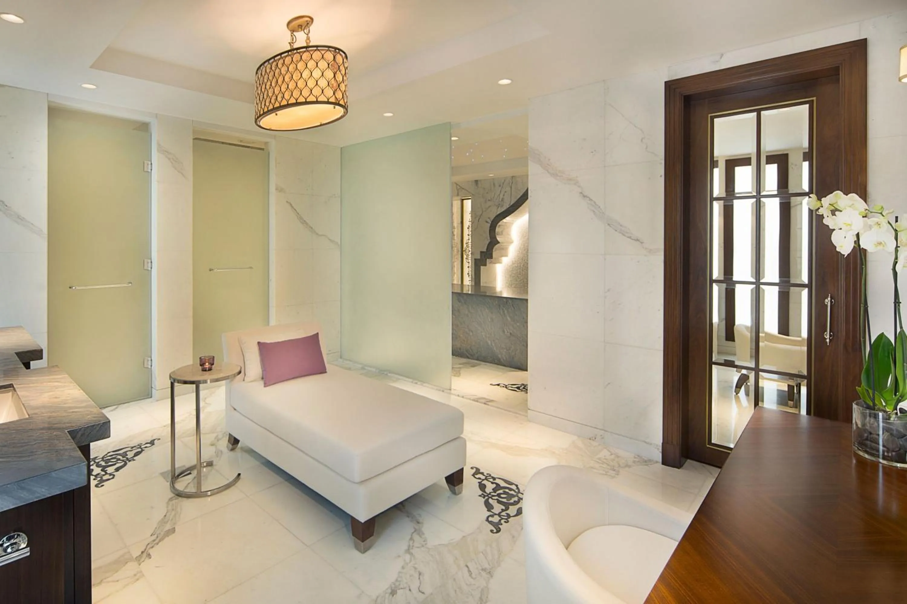 Bathroom, Bed in The Ritz-Carlton, Dubai