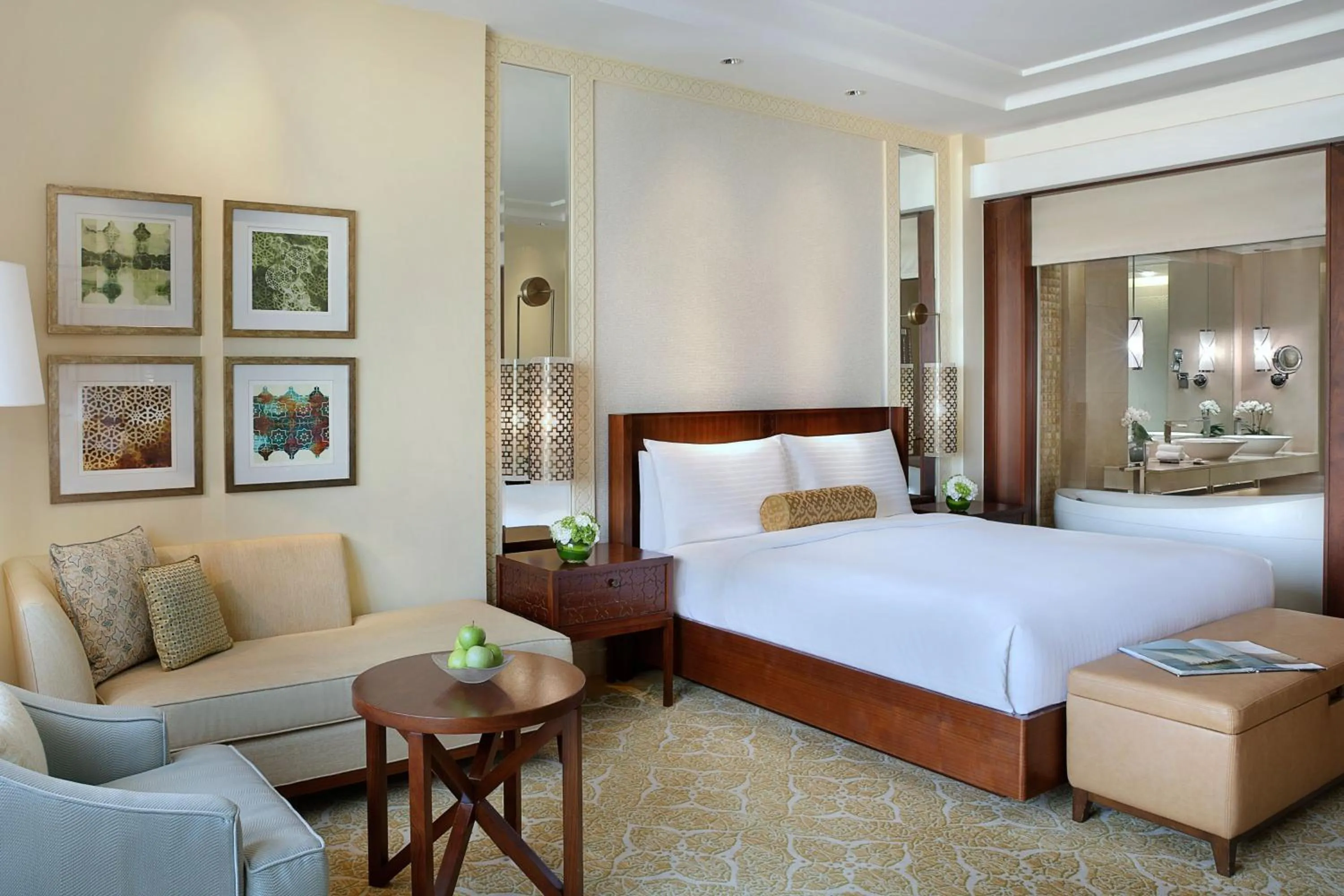 Photo of the whole room, Bed in The Ritz-Carlton, Dubai