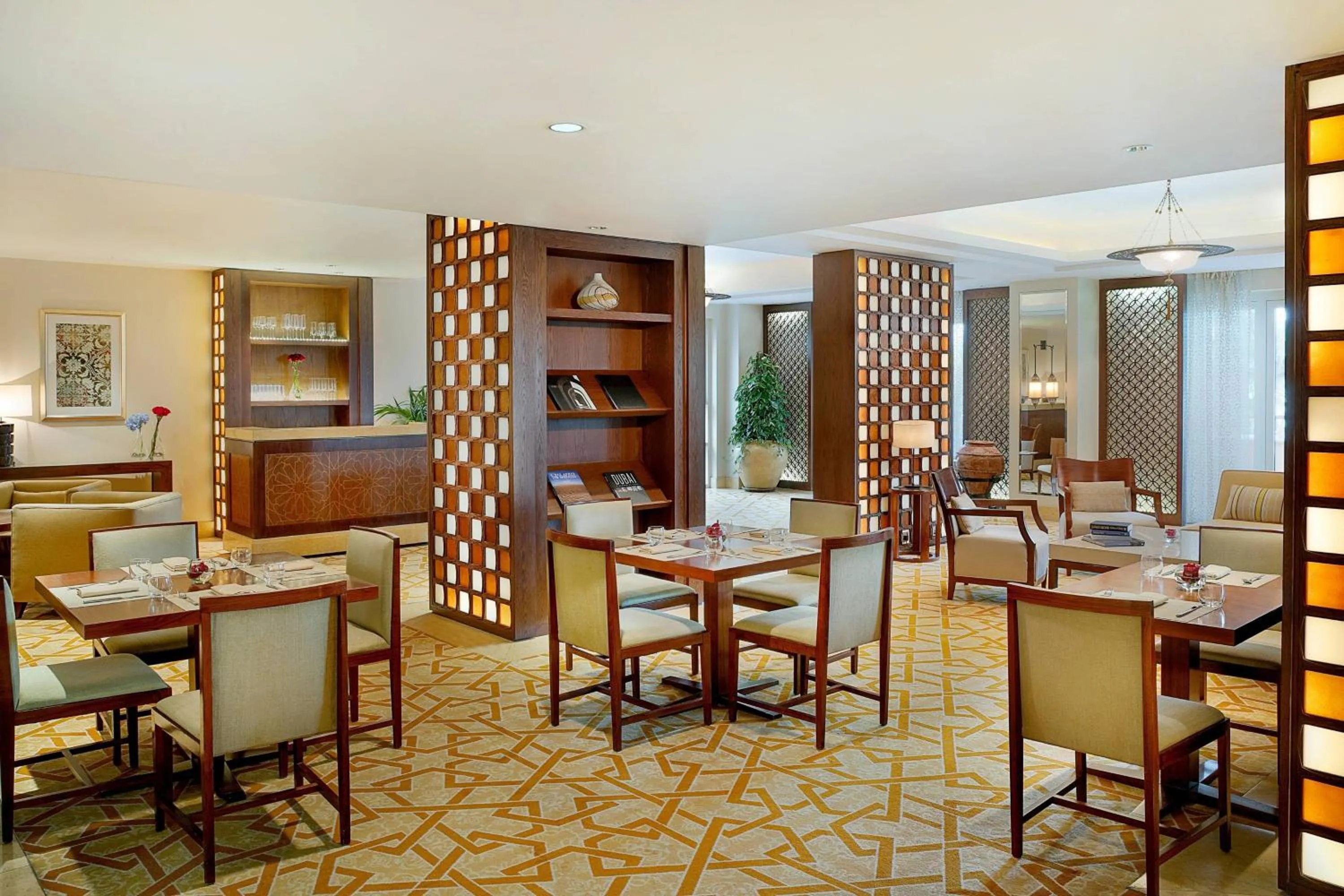 Lounge or bar in The Ritz-Carlton, Dubai
