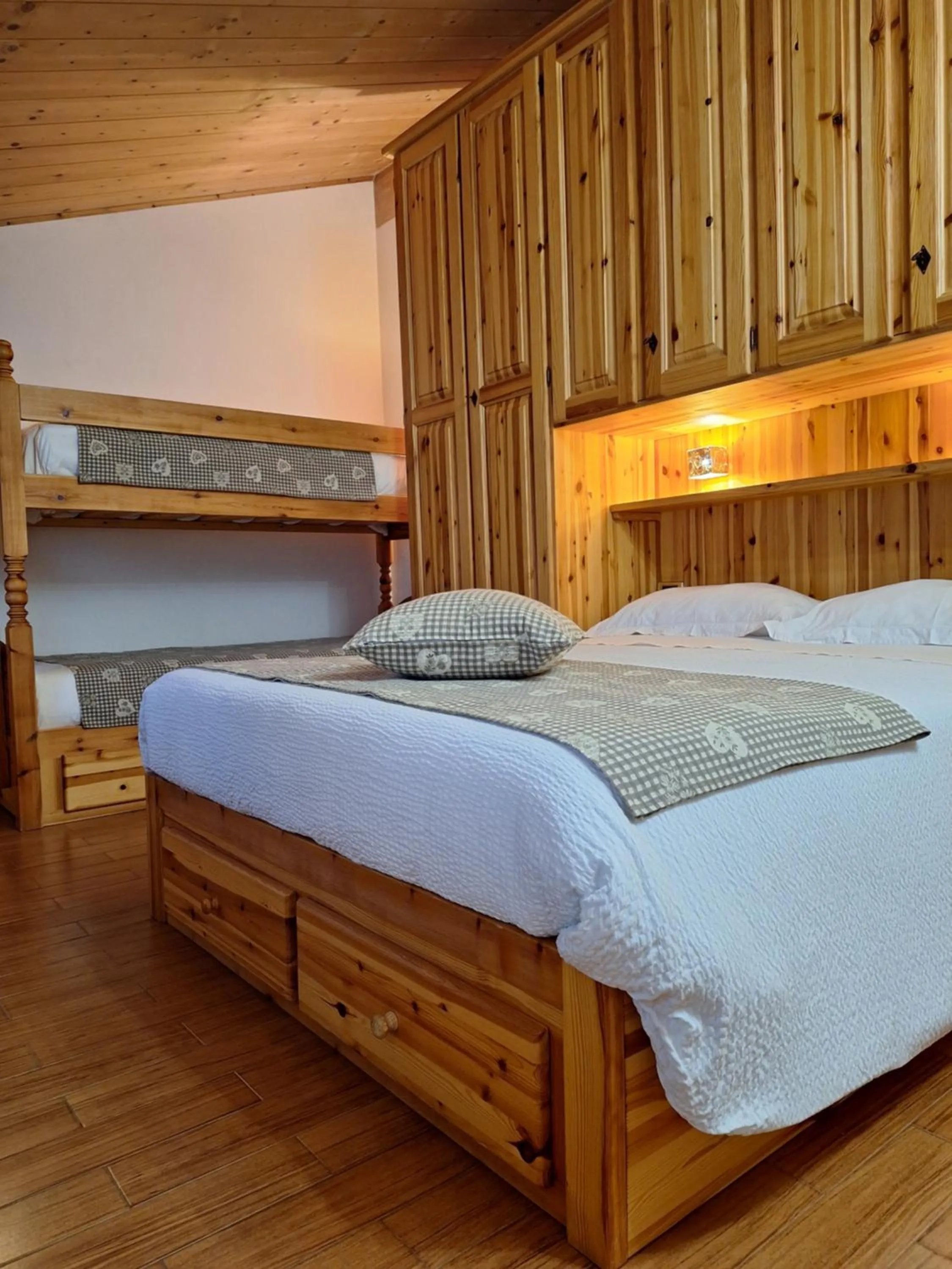 Bed in B&B La Soldanella