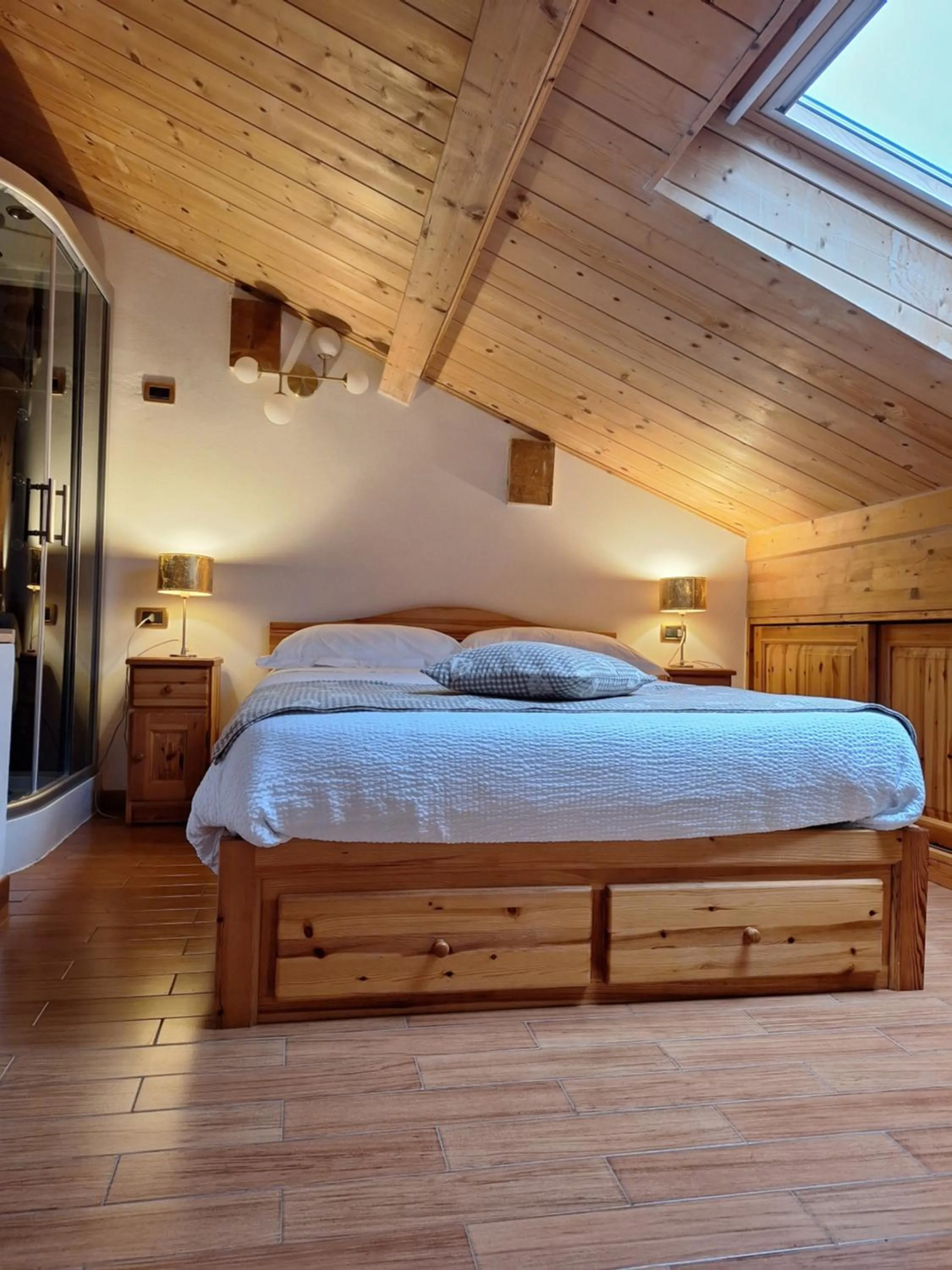 Bed in B&B La Soldanella