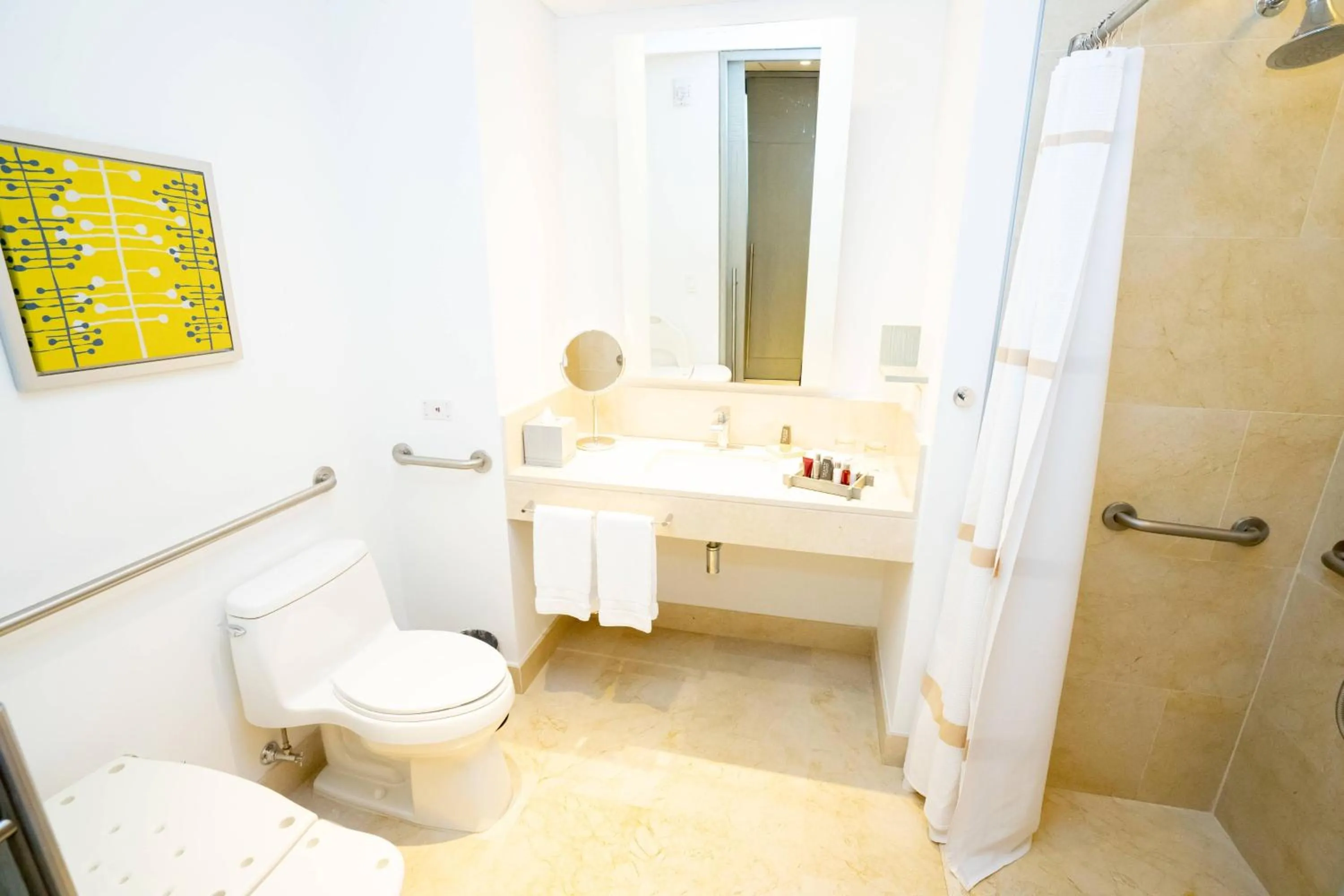 Bathroom in Cali Marriott Hotel