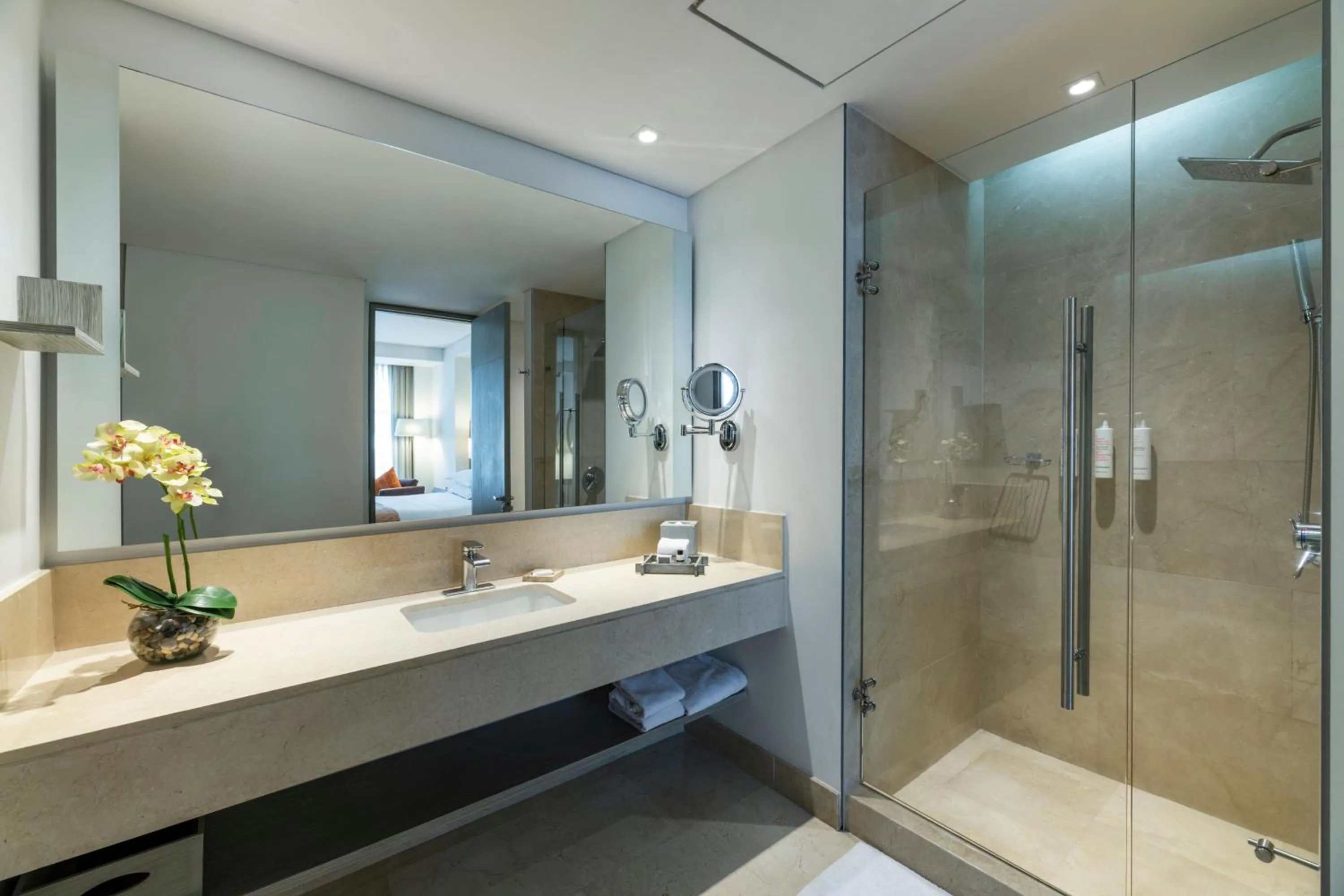 Bedroom in Cali Marriott Hotel