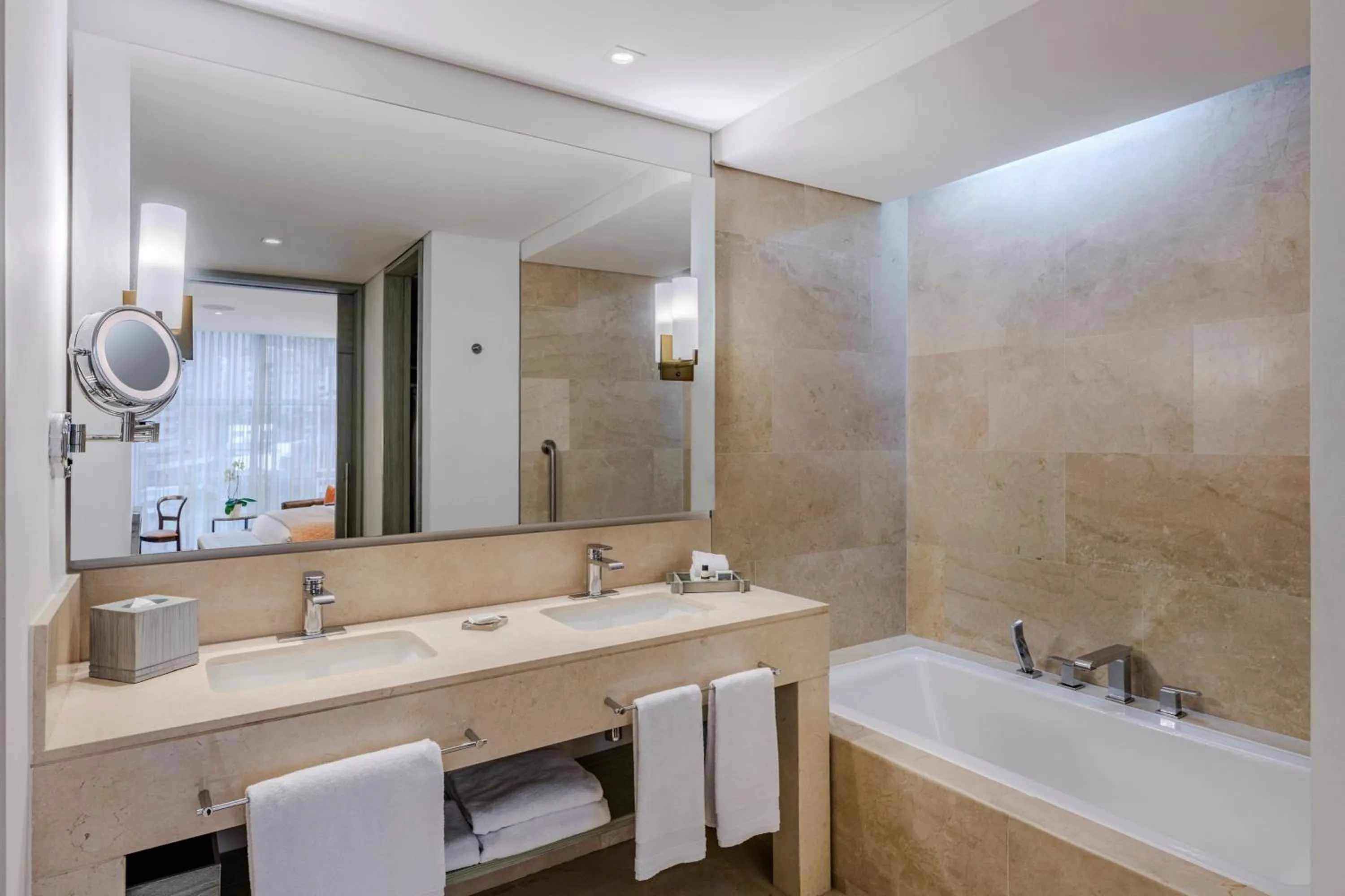 Bathroom in Cali Marriott Hotel