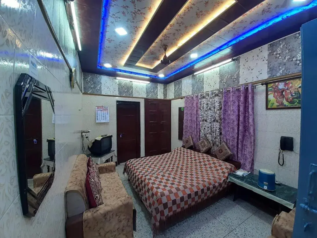 Living room, Bed in Jagan Hotel & Restaurant Living room, Bed in Jagan Hotel & Restaurant