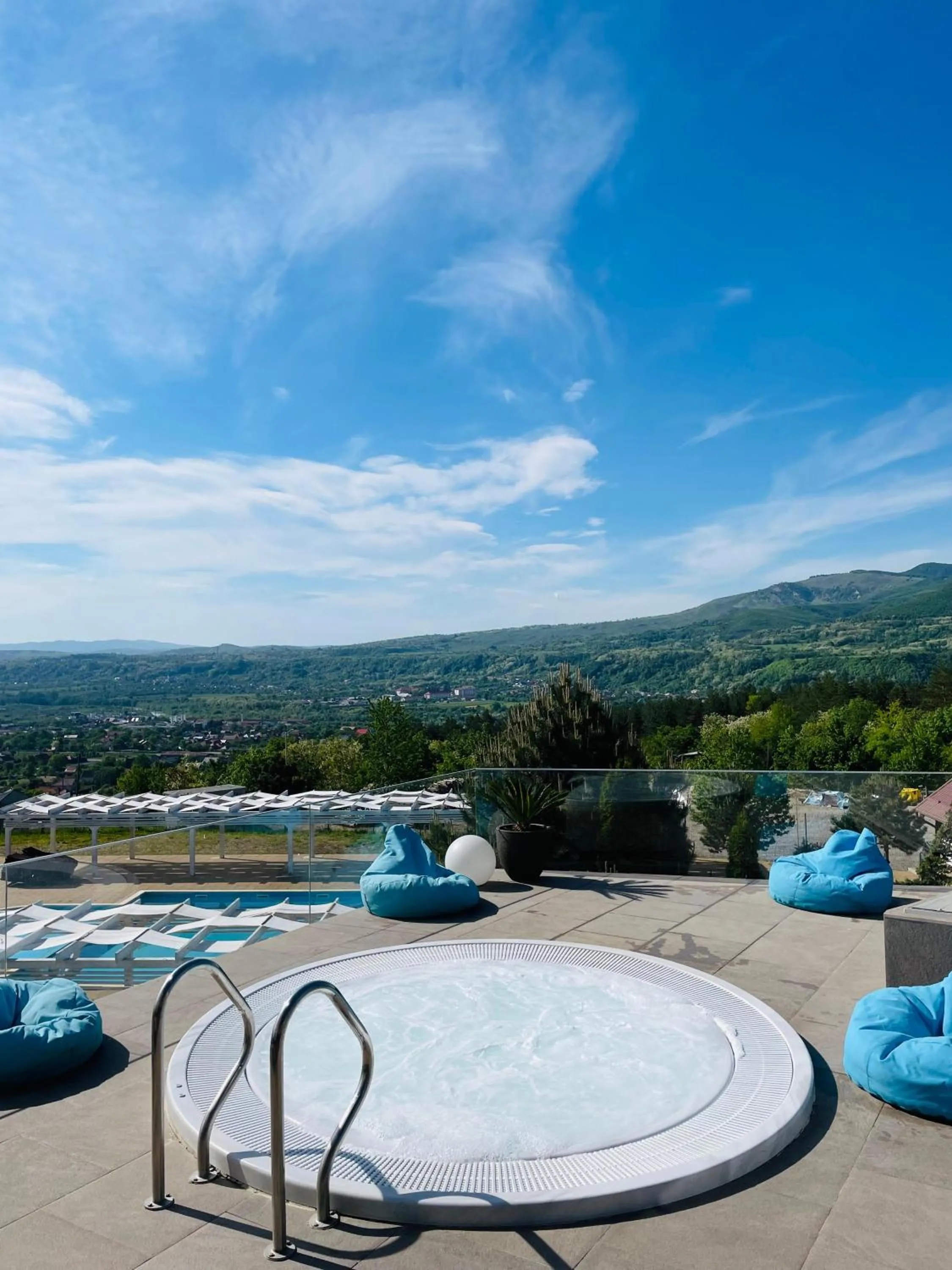 Hot Tub in Complex Turistic Creanga Resort & Spa
