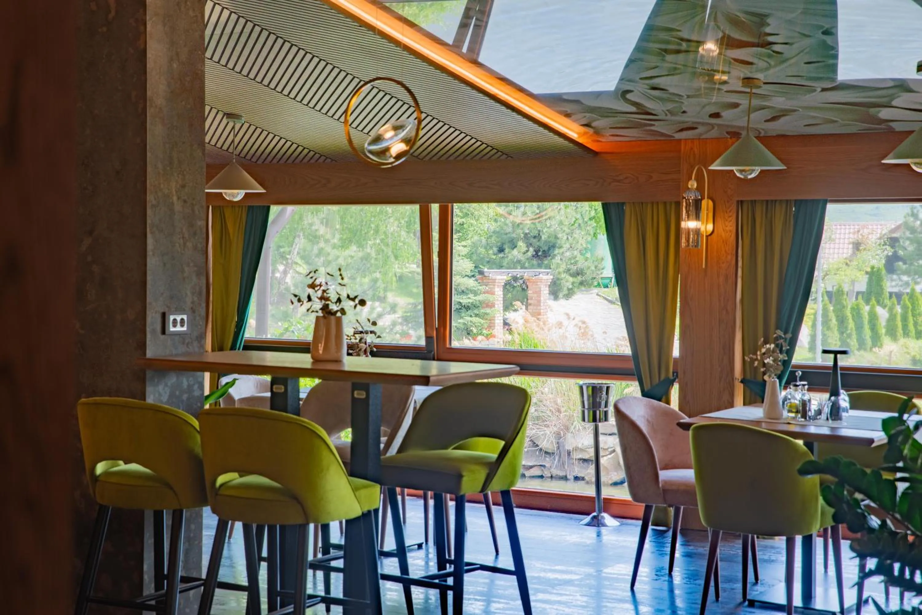 Restaurant/places to eat in Complex Turistic Creanga Resort & Spa