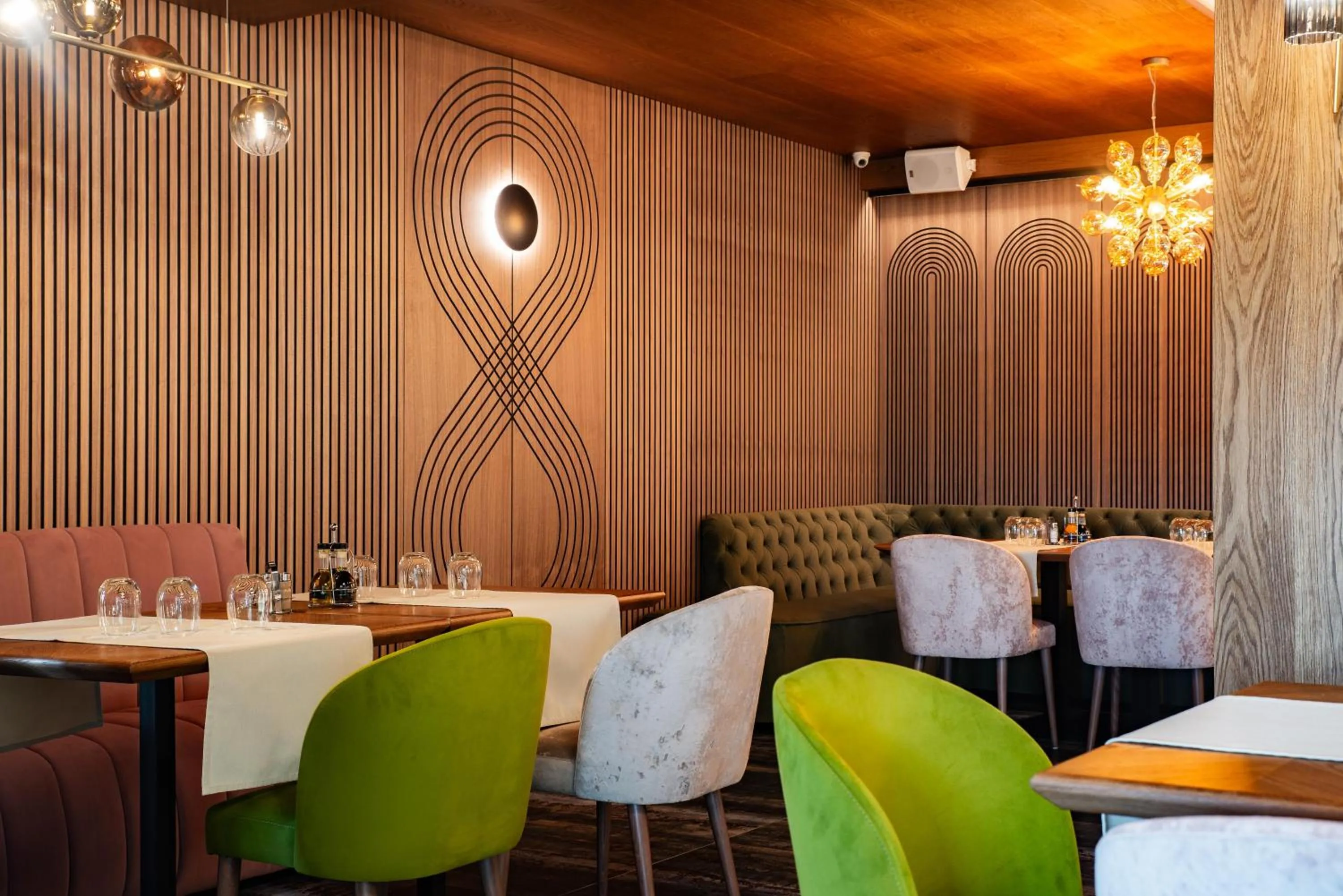 Restaurant/places to eat in Complex Turistic Creanga Resort & Spa