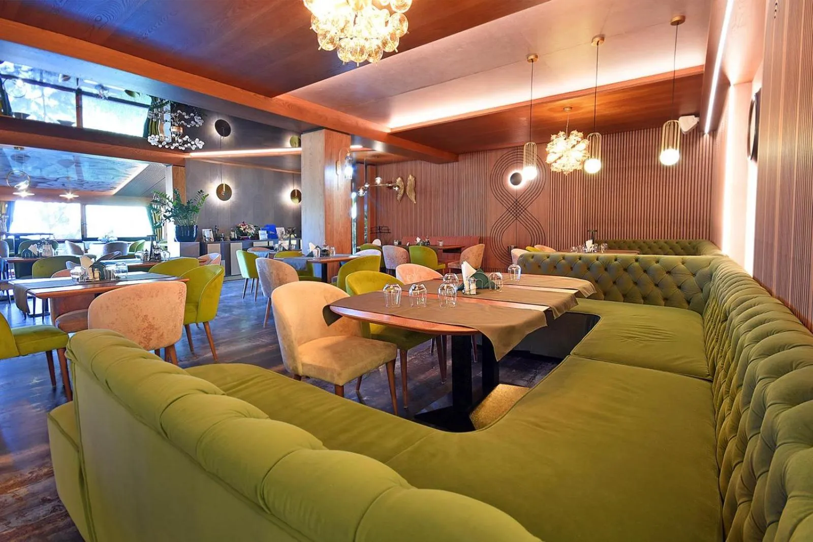 Restaurant/places to eat in Complex Turistic Creanga Resort & Spa