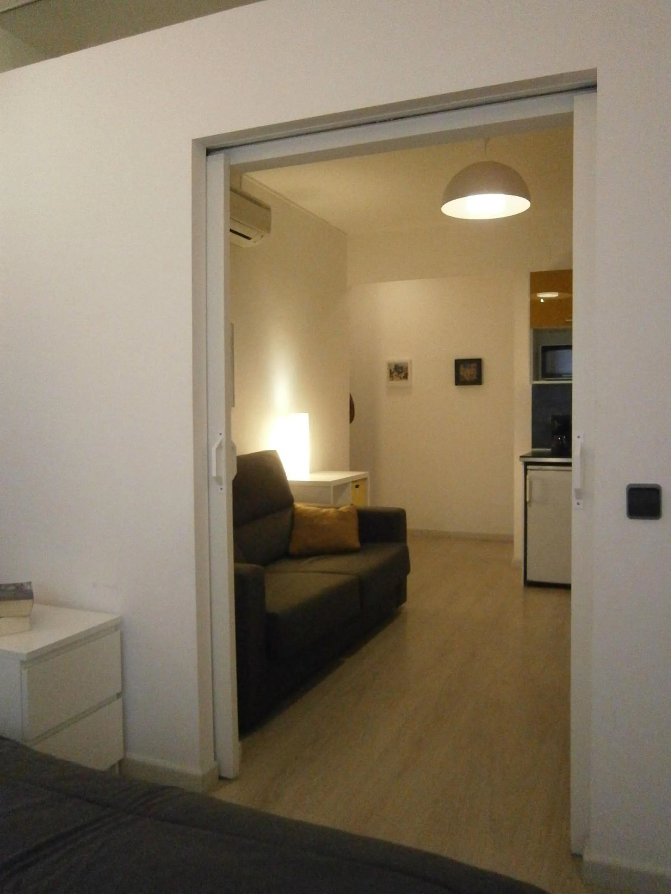 Photo of the whole room in Marbel Apartments