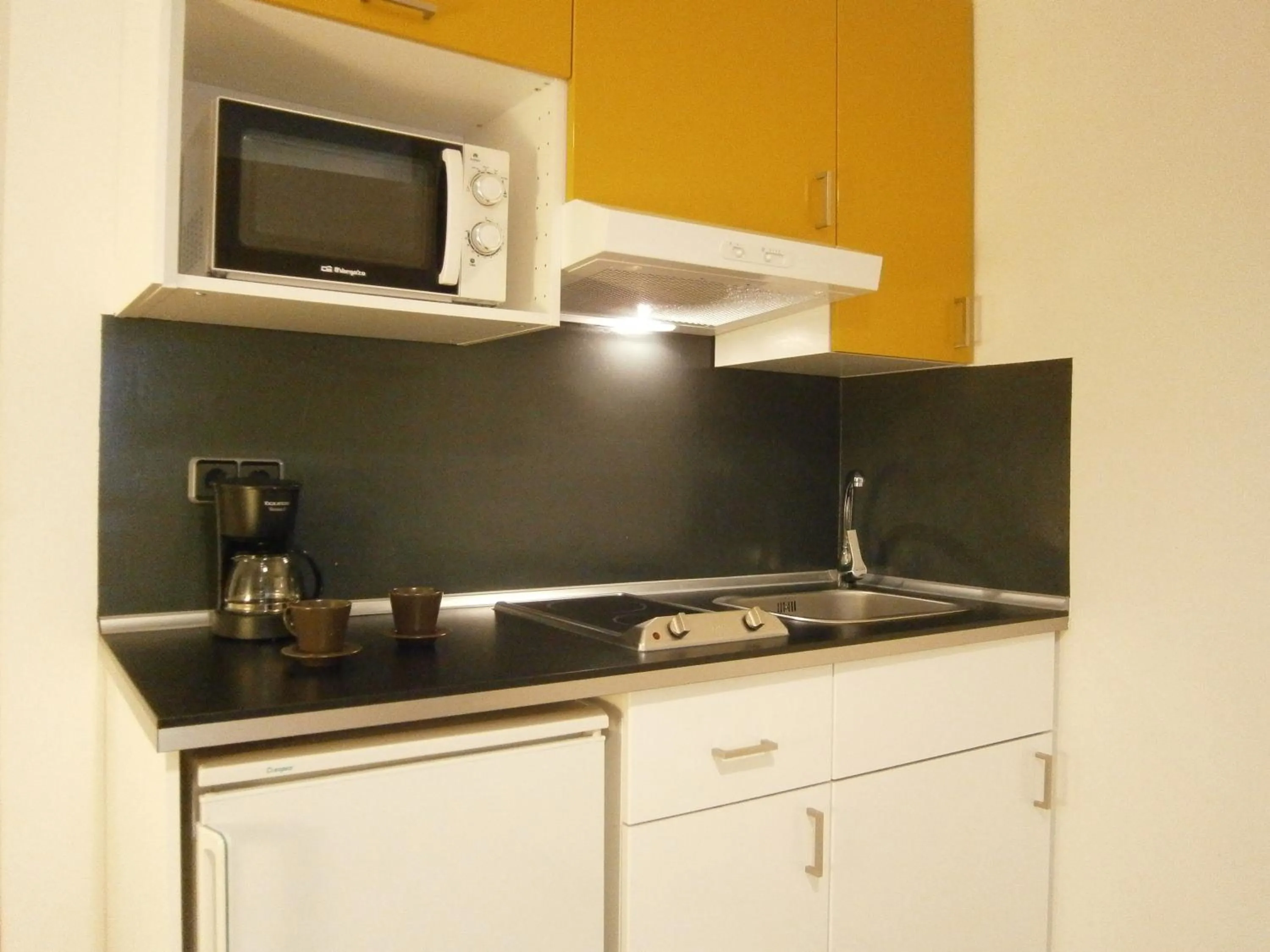 Food in Marbel Apartments