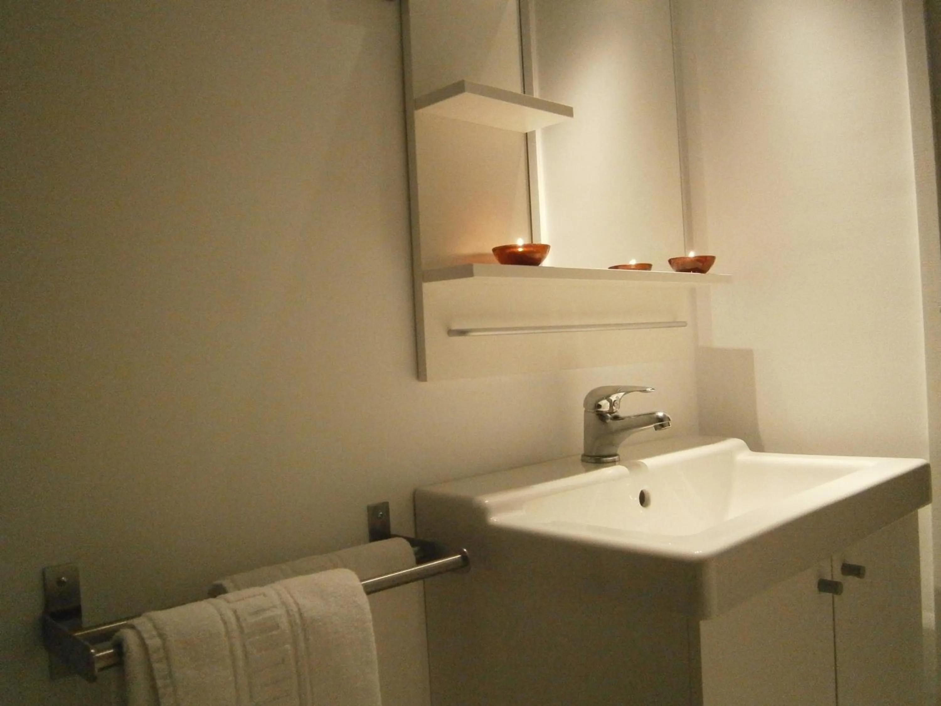 Bathroom in Marbel Apartments