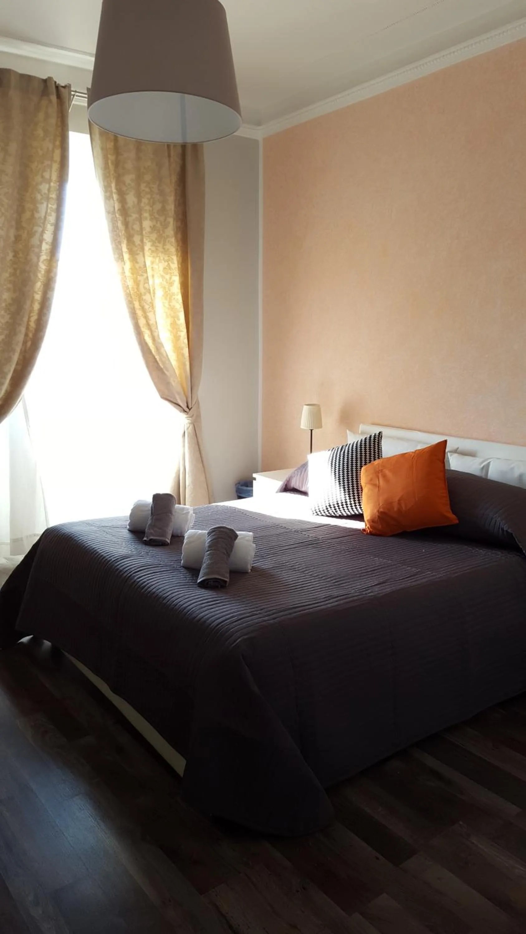 Bedroom, Bed in Luiza Vatican House