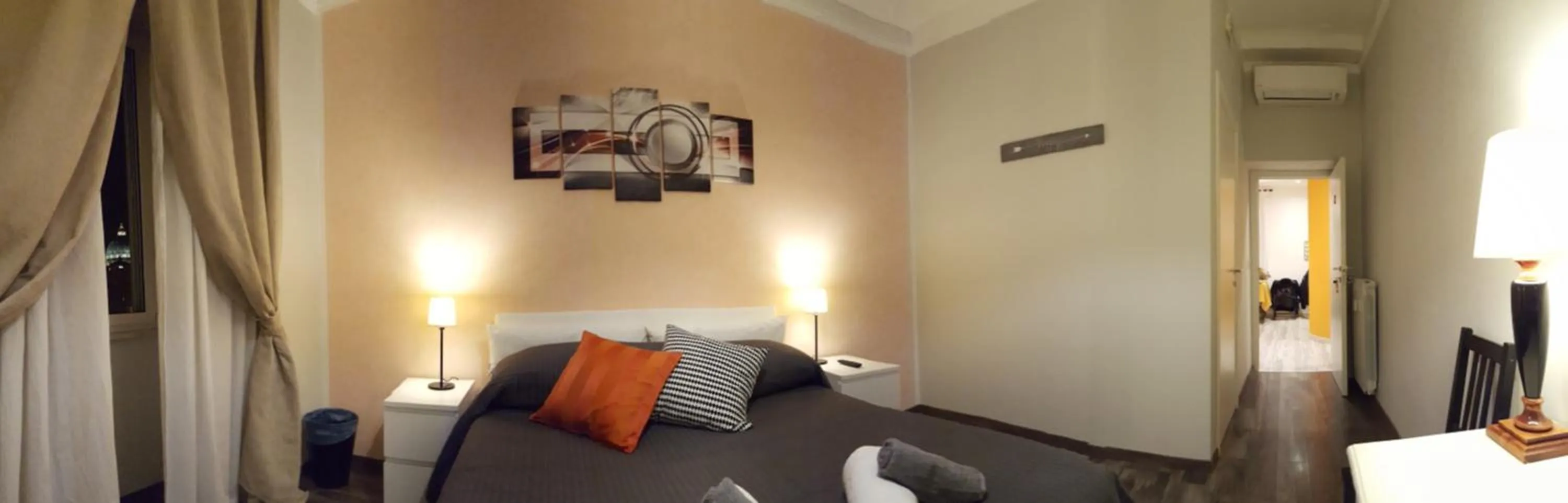 Bedroom, Bed in Luiza Vatican House