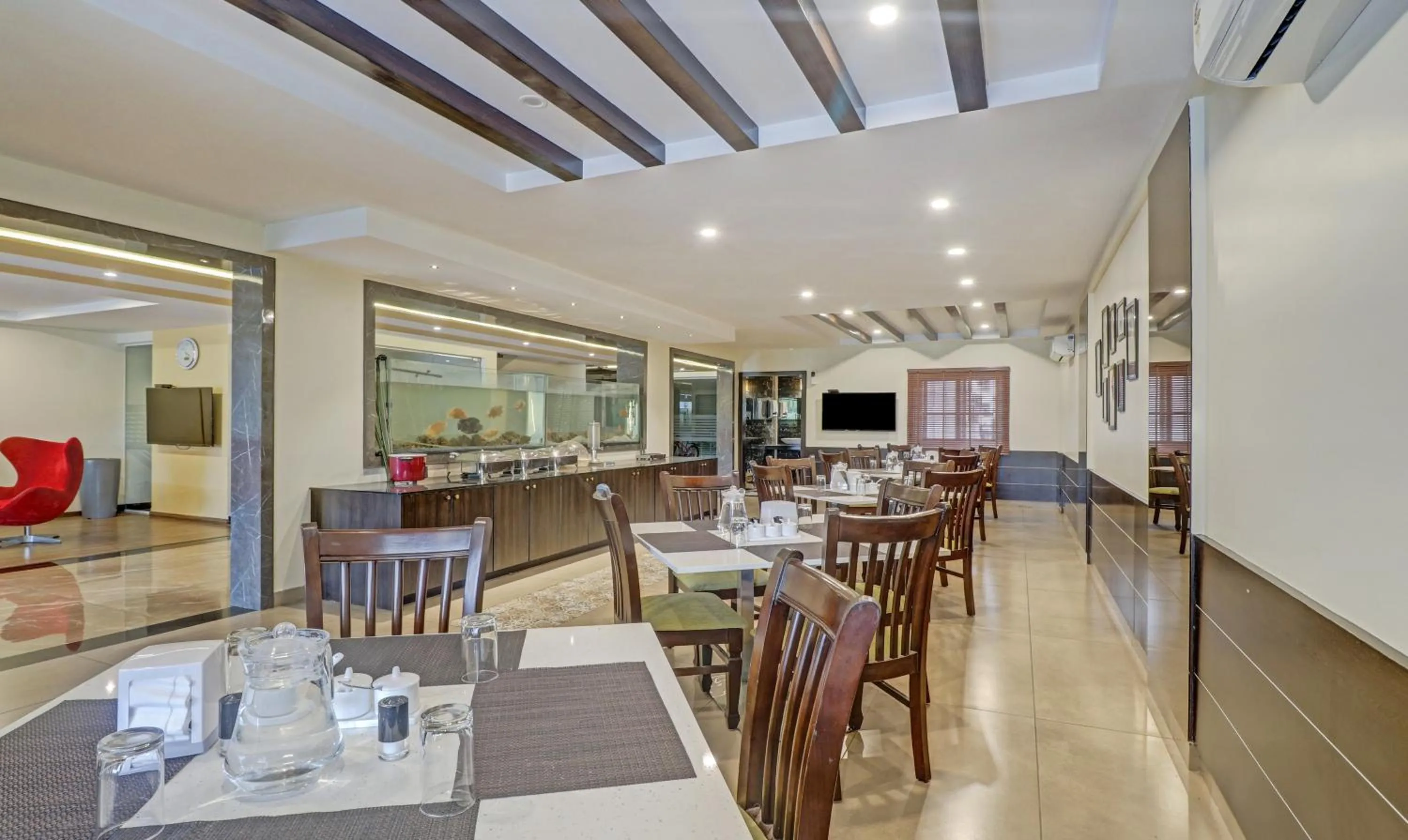 Restaurant/places to eat in Treebo Premium Raj Vista Global Village