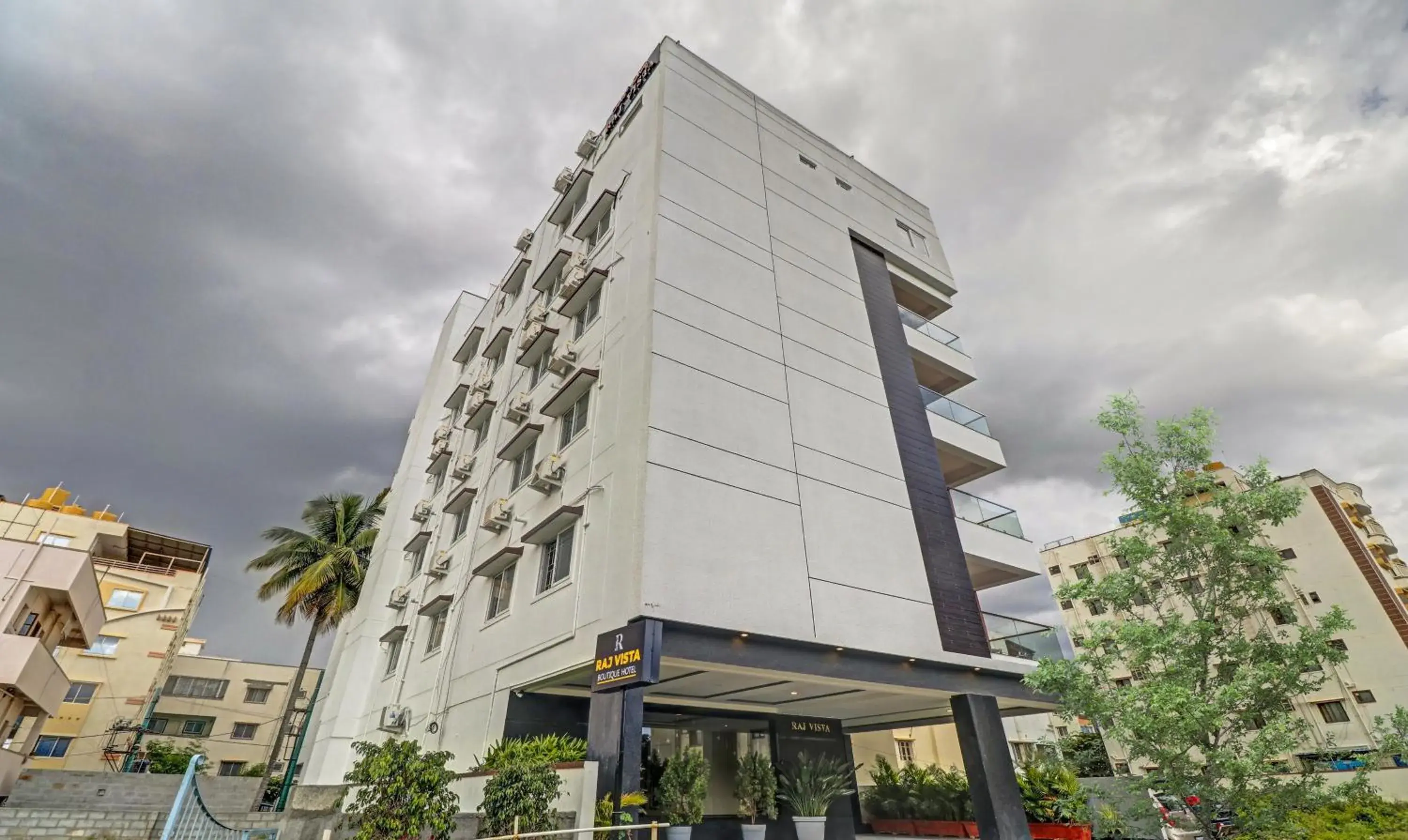 Property building in Treebo Premium Raj Vista Global Village Property building in Treebo Premium Raj Vista Global Village