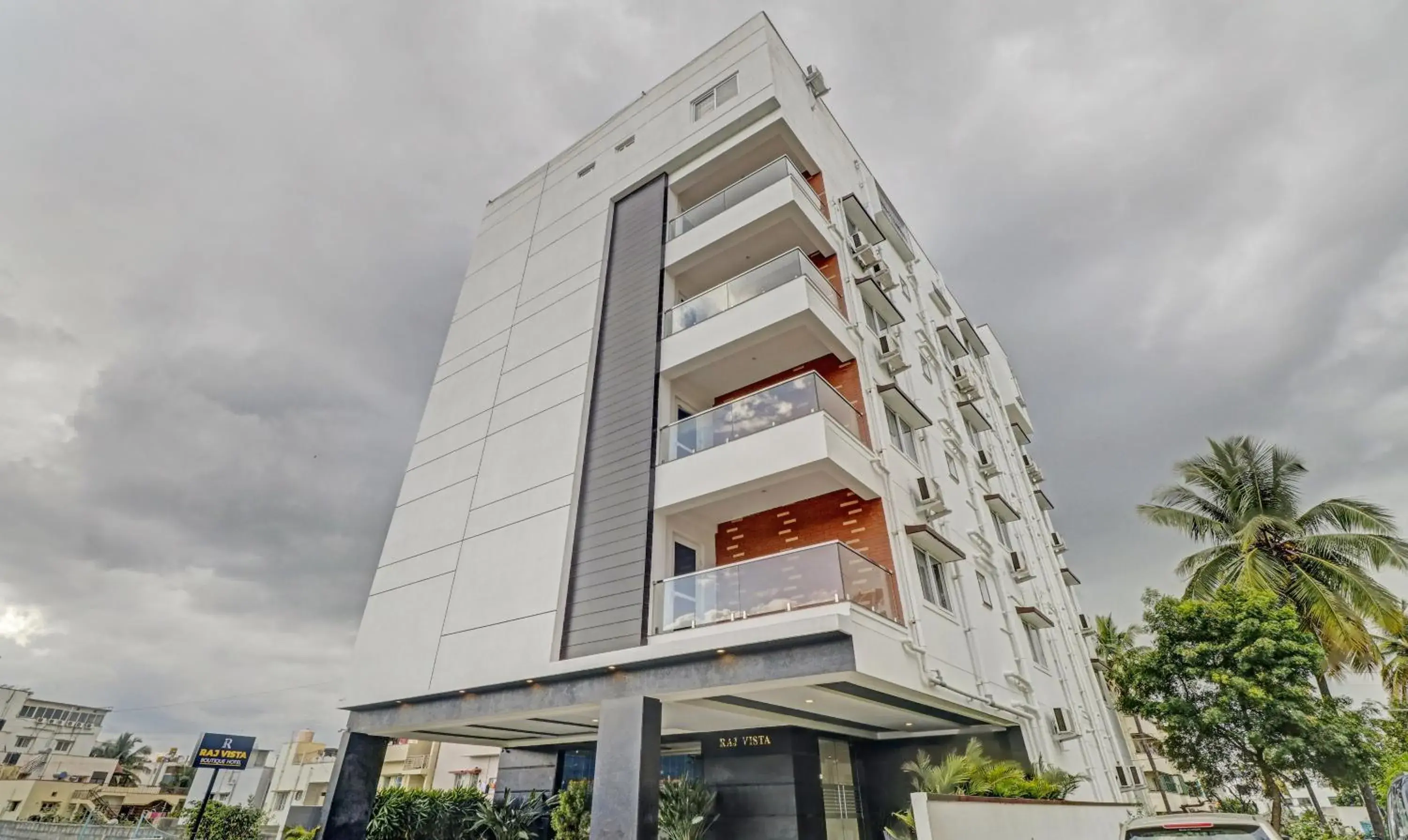 Property building in Treebo Premium Raj Vista Global Village Property building in Treebo Premium Raj Vista Global Village