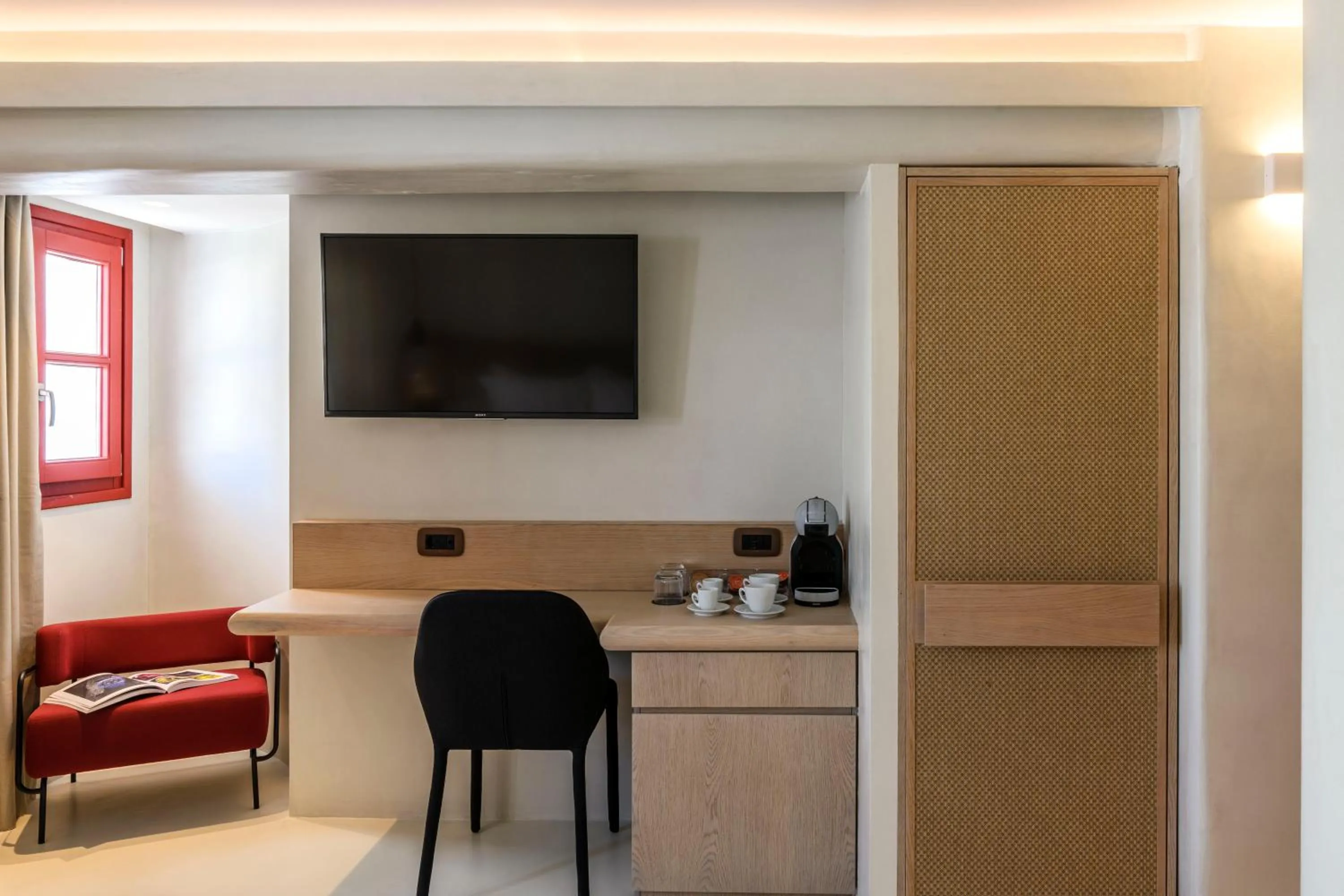 TV and multimedia in Mykonos Gem