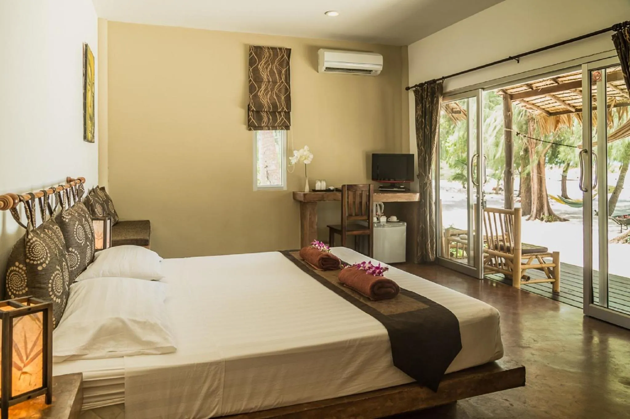 Photo of the whole room, Bed in Angkana Bungalows adults only