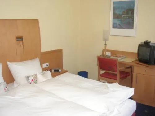 Photo of the whole room, Bed in Tannenheim