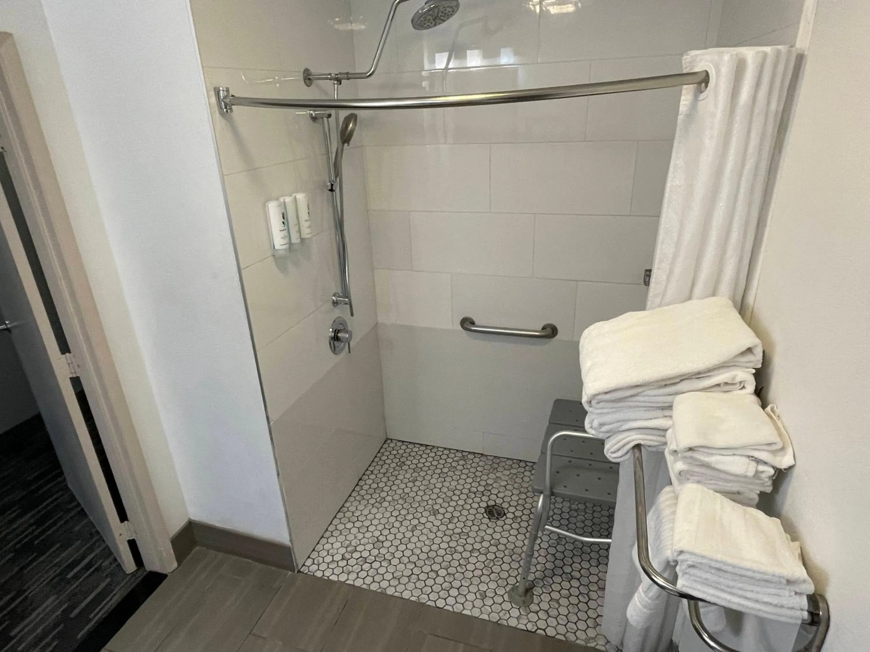 Bathroom in Country Inn & Suites by Radisson, Bakersfield, CA