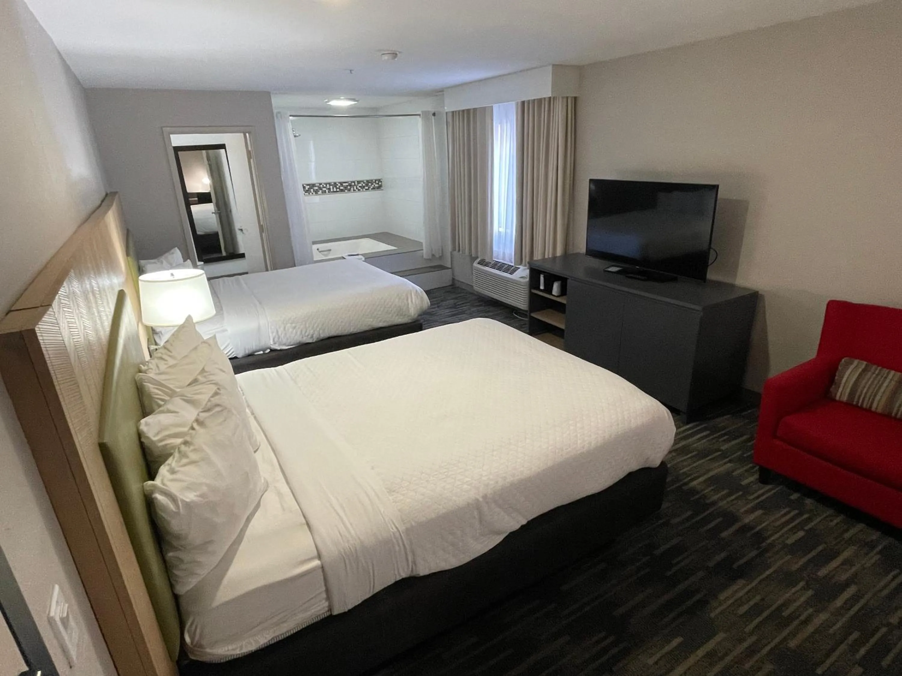 Bedroom, Bed in Country Inn & Suites by Radisson, Bakersfield, CA