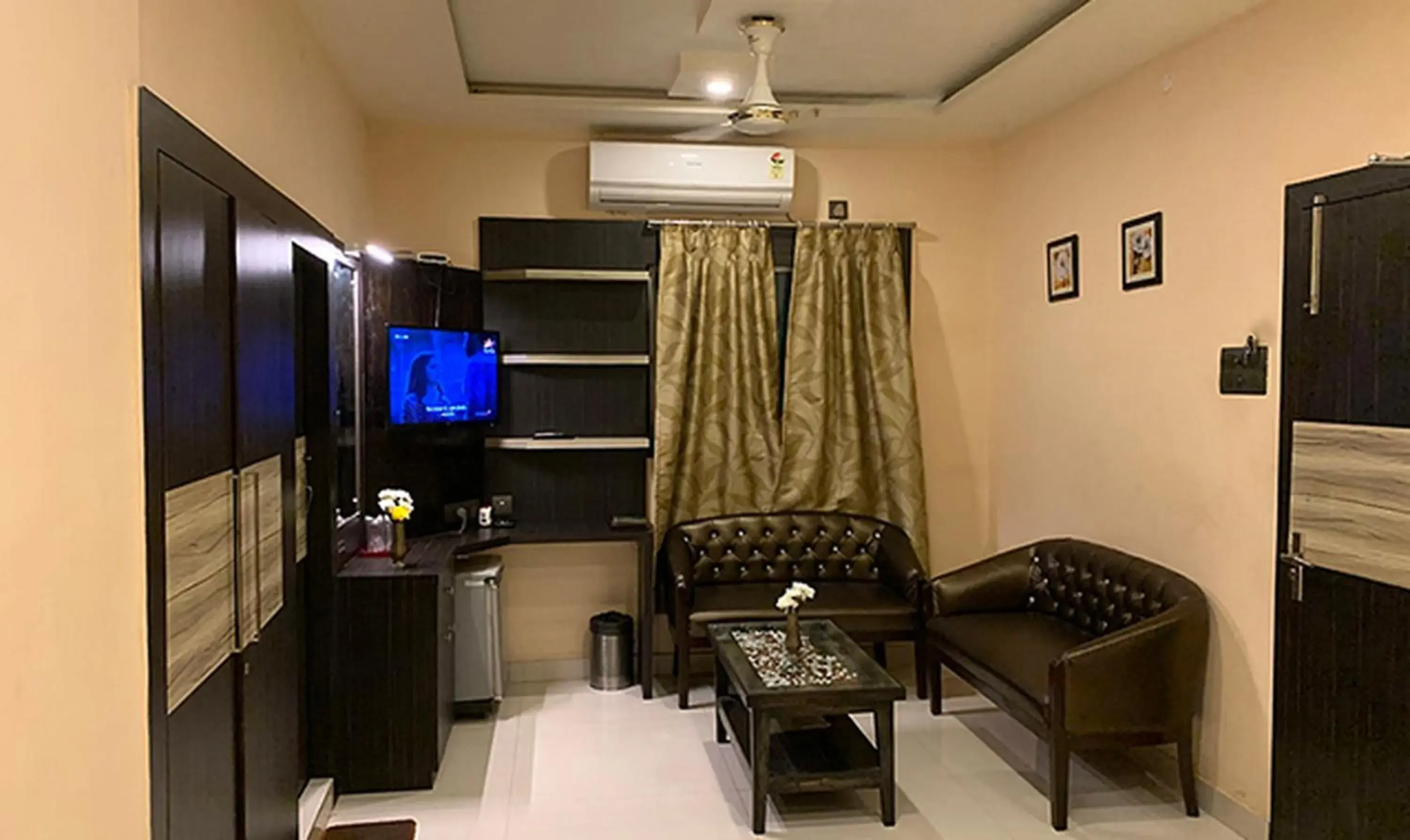 Restaurant/places to eat in Shila International Restaurant/places to eat in Shila International