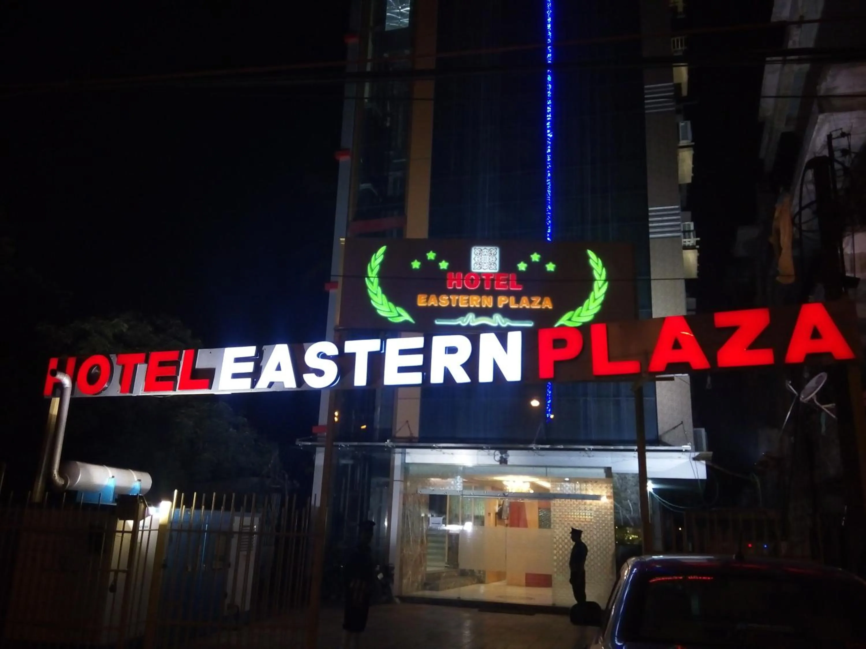Facade/entrance in Hotel Eastern Plaza