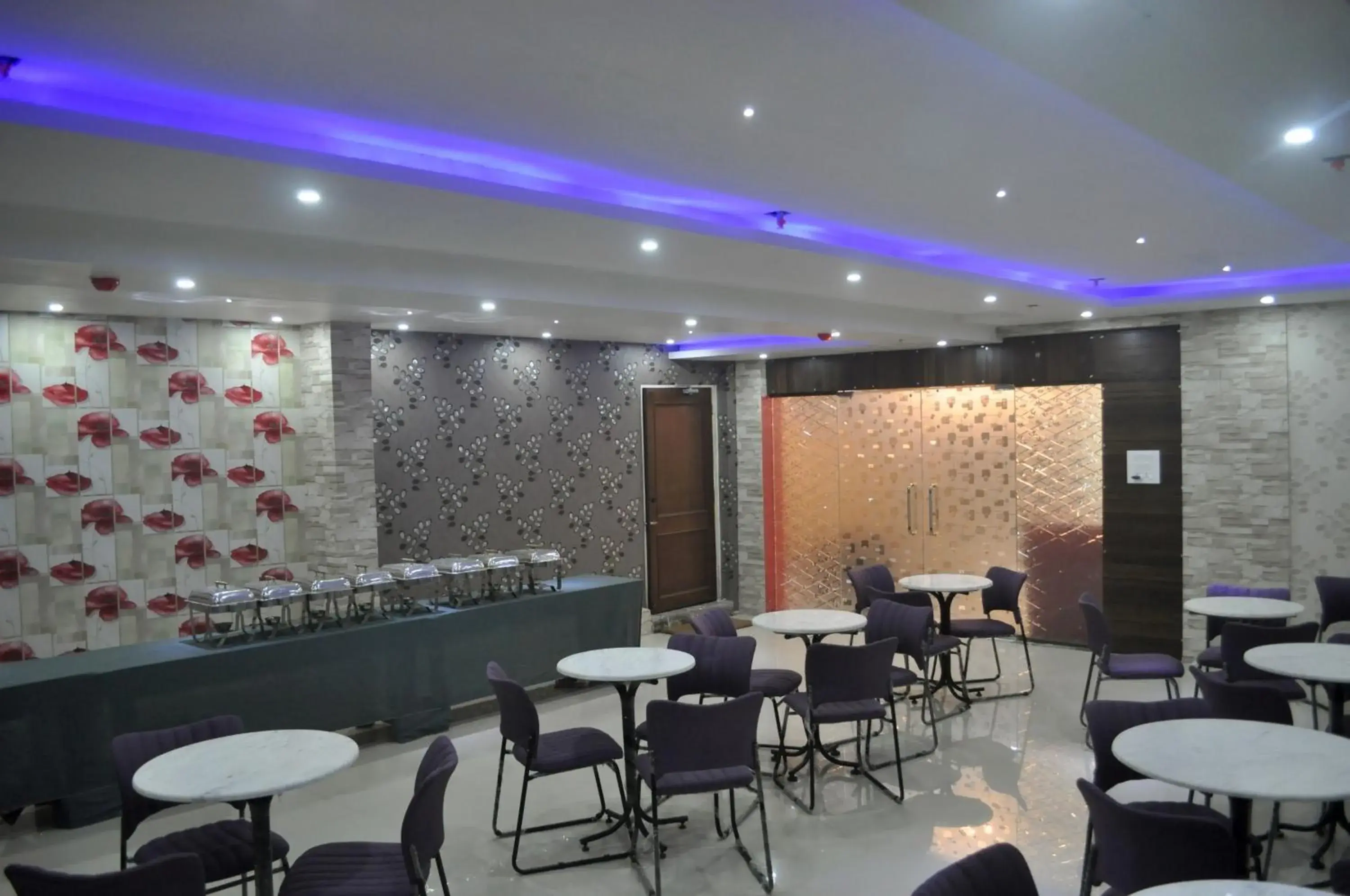 Restaurant/places to eat in Hotel Eastern Plaza Restaurant/places to eat in Hotel Eastern Plaza