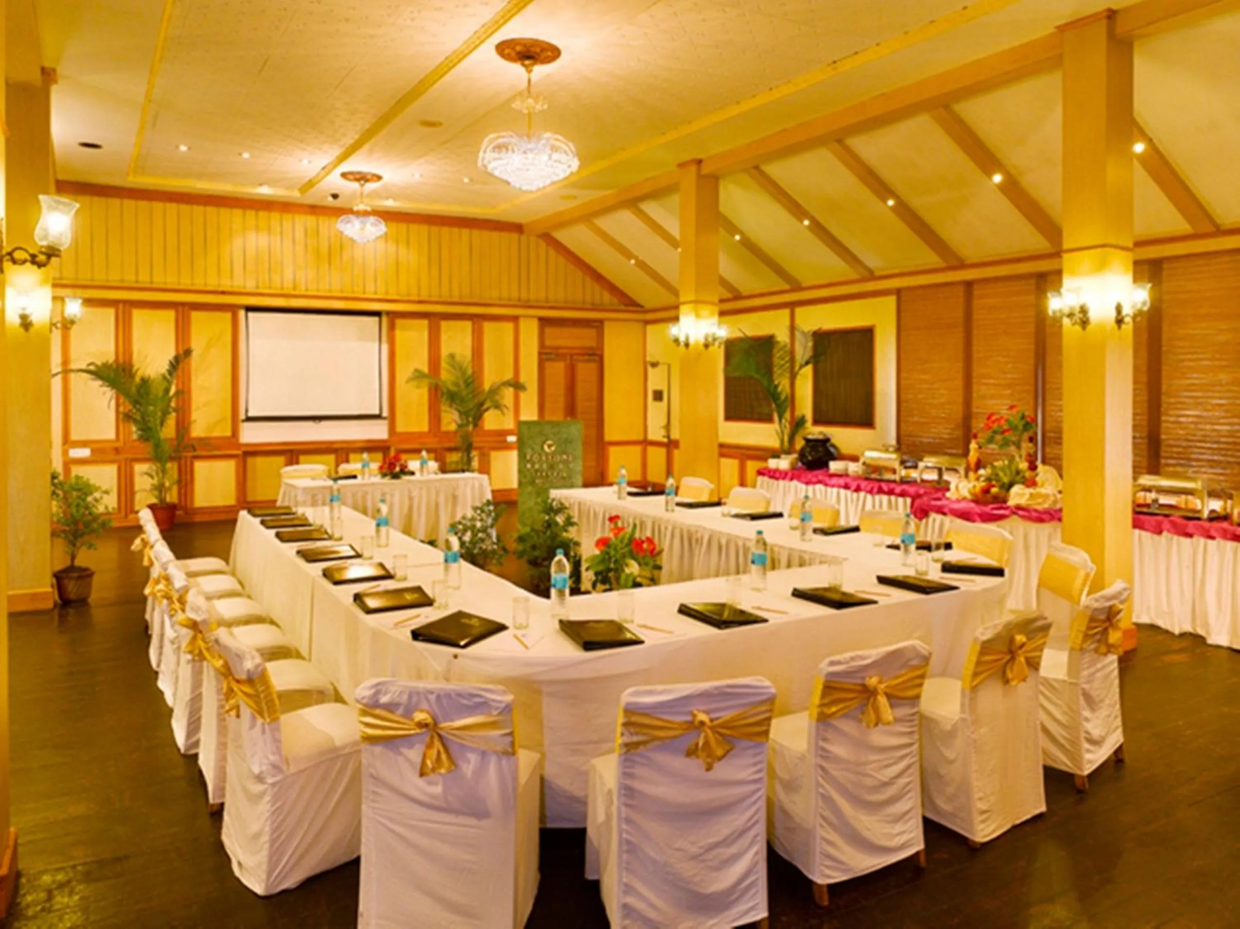 Banquet/Function facilities in Central Heritage Resort & Spa Formerly Fortune ITC Resort