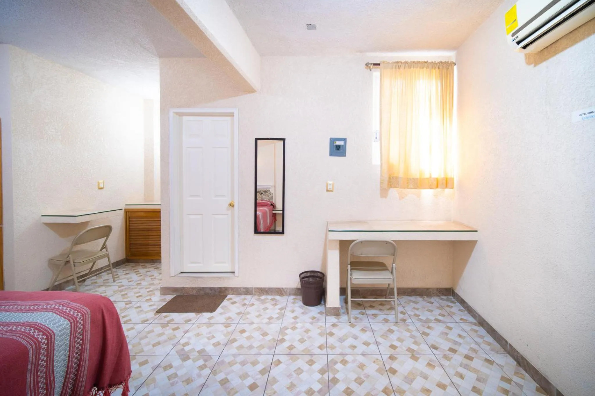 Property building in PENINSULA STAYS Executive Hotel