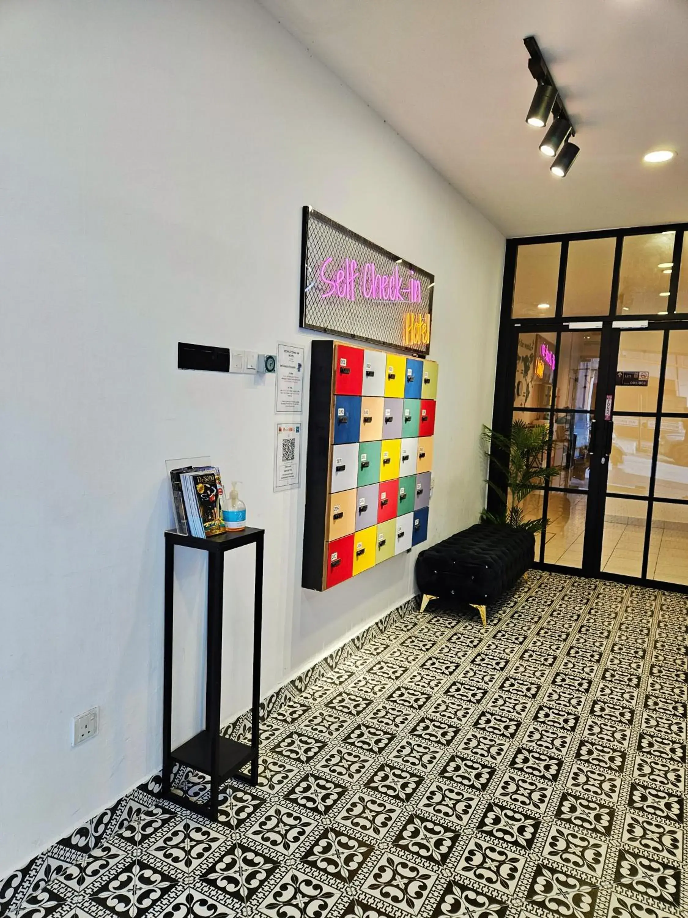 Lobby or reception in Georgetown Inn by Sky Hive Lobby or reception in Georgetown Inn by Sky Hive