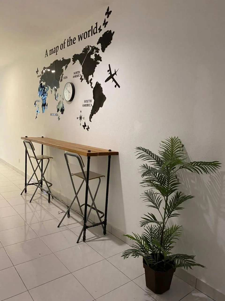 Lobby or reception in Georgetown Inn by Sky Hive