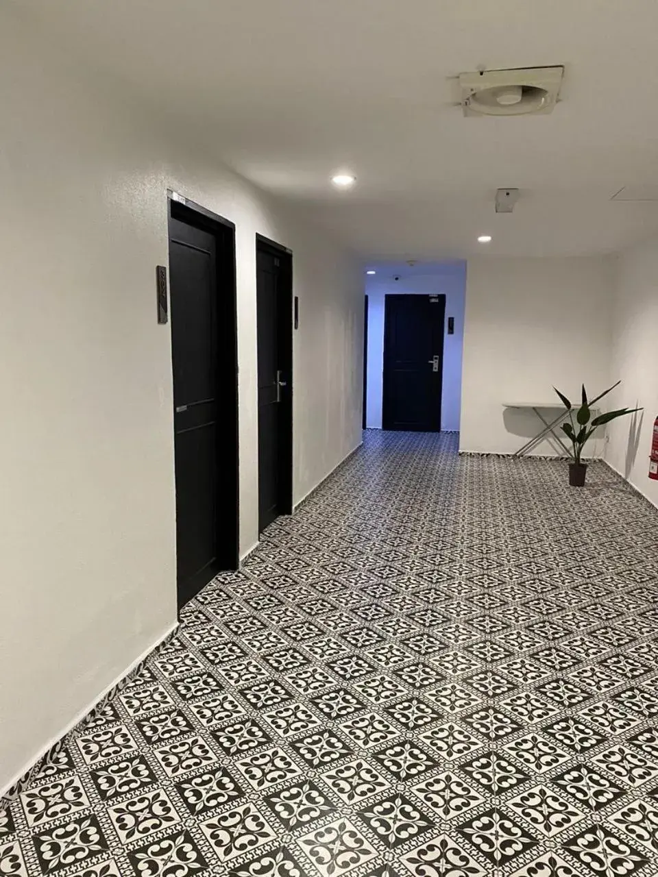 Facade/entrance in Georgetown Inn by Sky Hive Facade/entrance in Georgetown Inn by Sky Hive