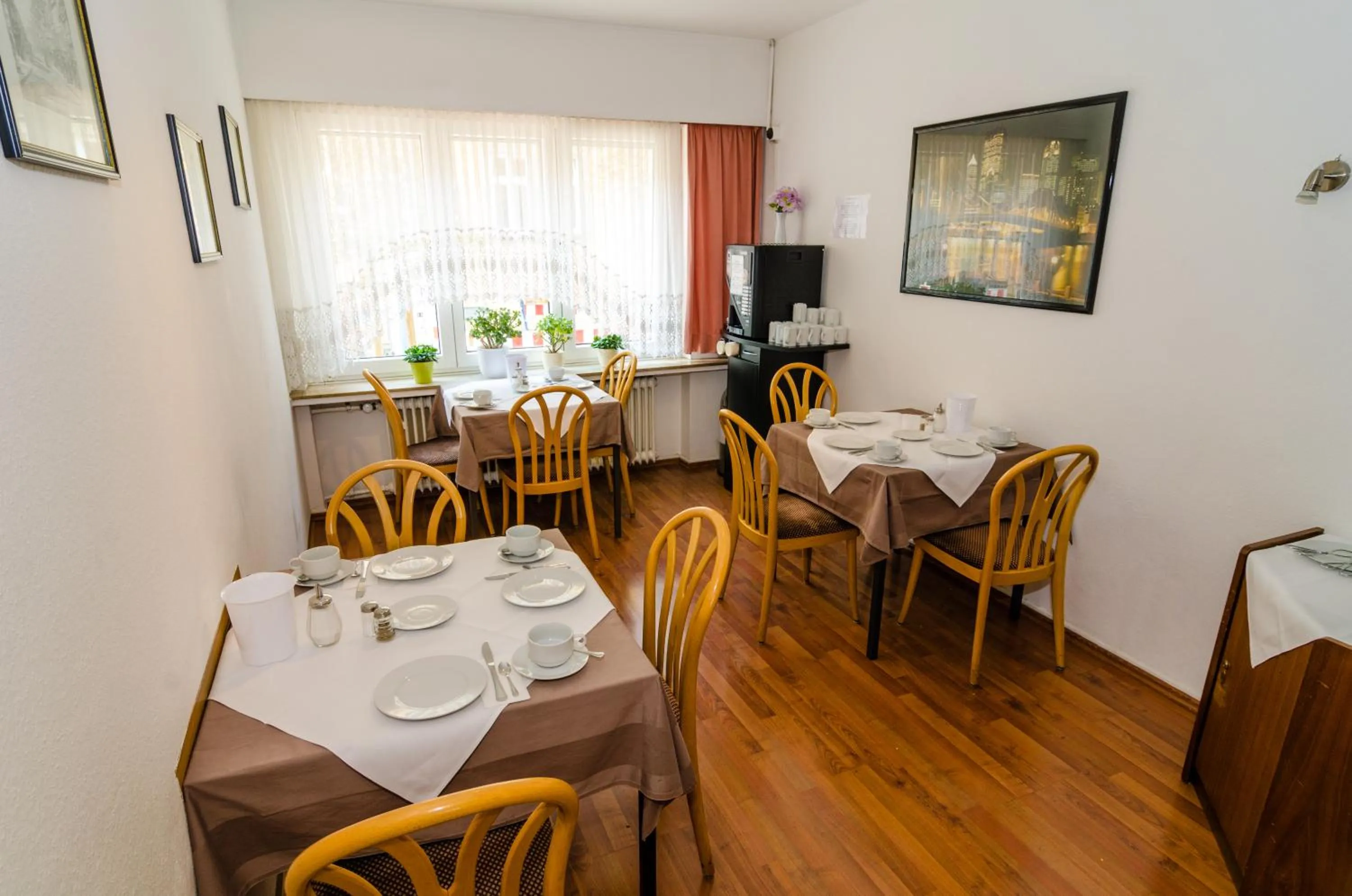 Restaurant/places to eat in Altstadthotel Wienecke