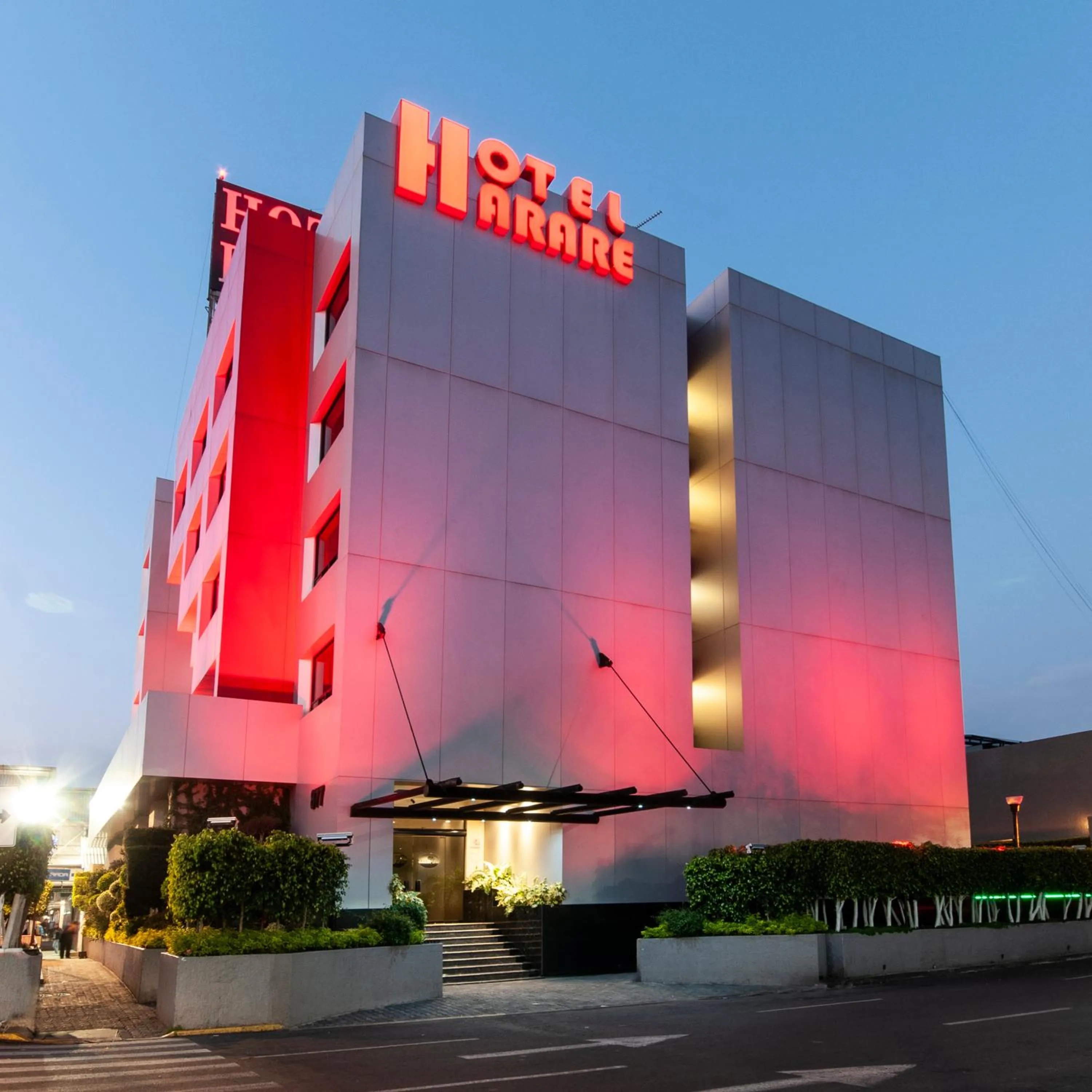 Facade/entrance in Hotel Harare